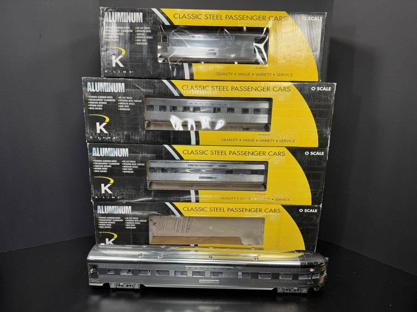 K-Line K-4630P Santa Fe Super Chief 21" aluminum passenger 4-car set LNIB0