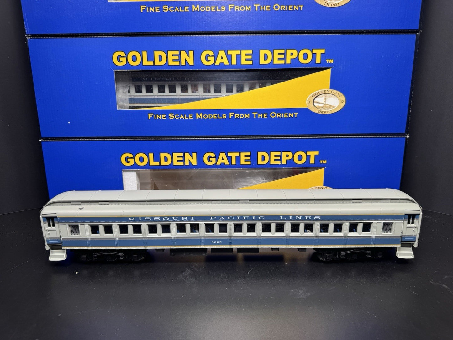 Golden Gate Depot GGD Missouri Pacific MoPac 80' passenger coach 4-car set LNIB1