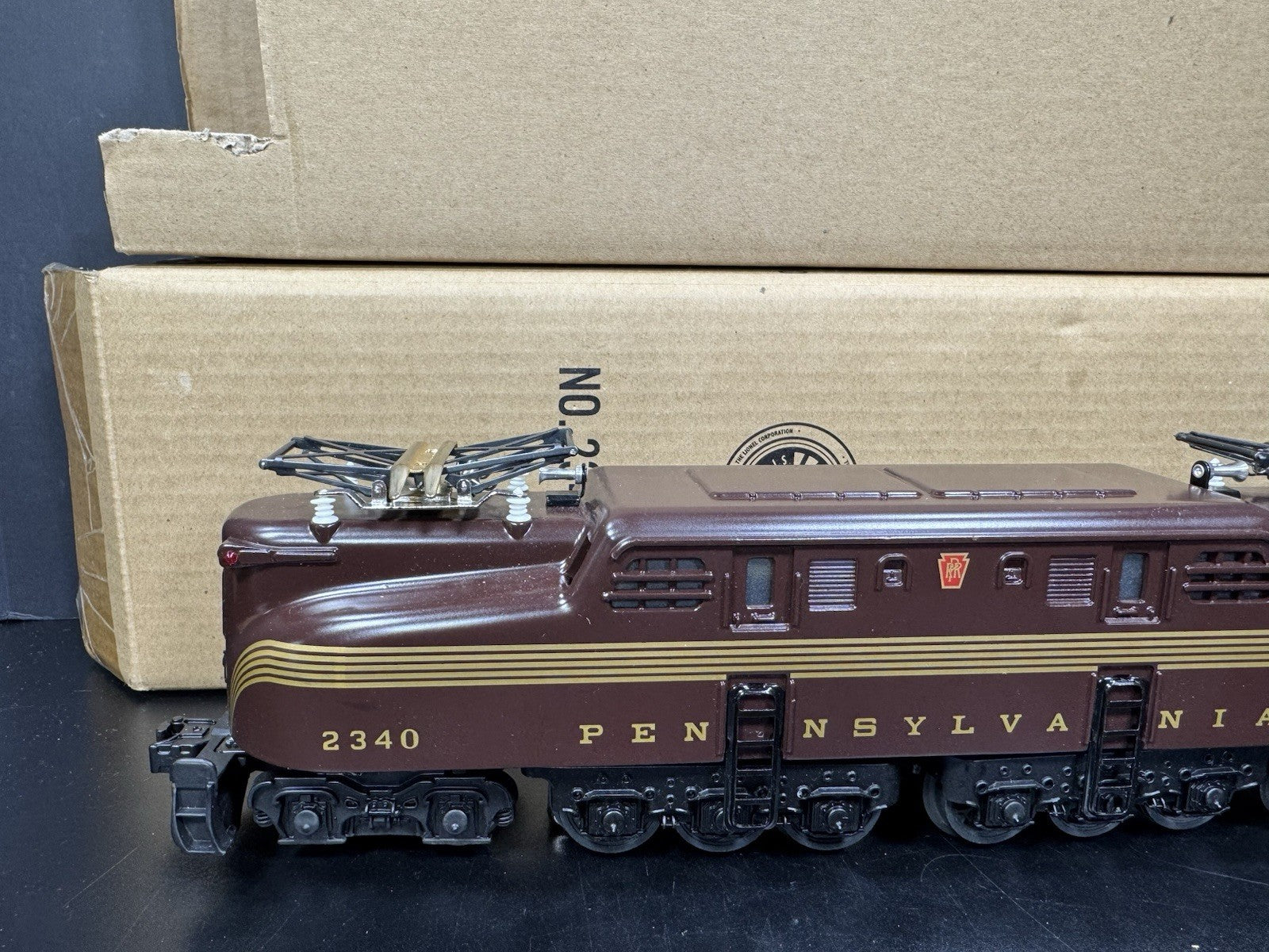 Lionel 6-38303 Pennsylvania tuscan 5-stripe GG-1 electric engine #2340 LNIB8
