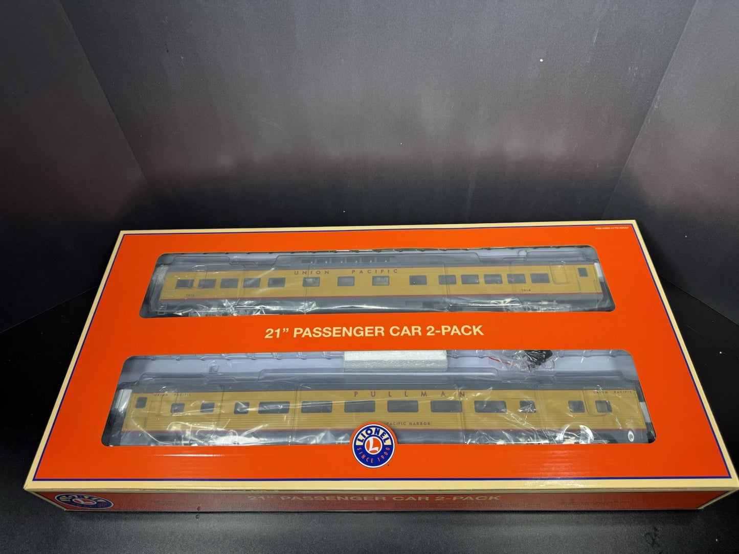 Lionel 1927070 Union Pacific UP 21" excursion 2-car expansion set LNIB13