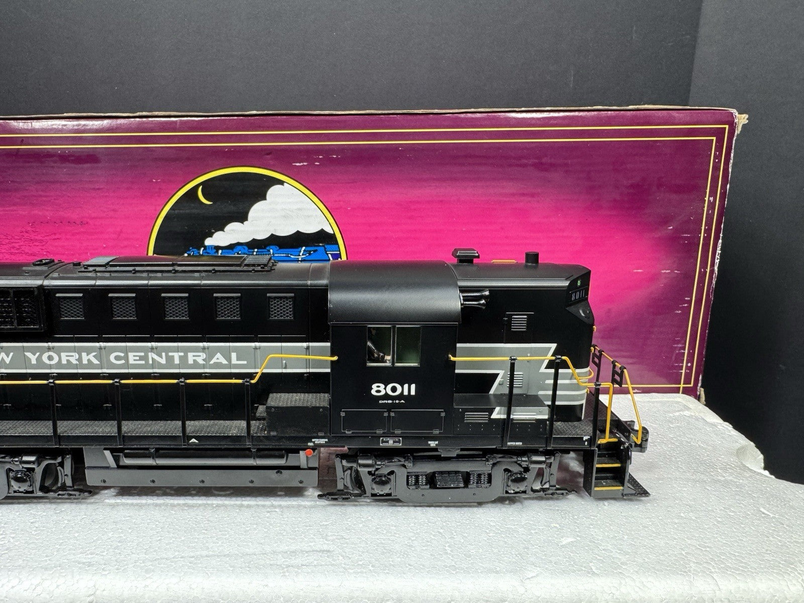 MTH 20-20213-1 New York Central NYC RS-11 high hood diesel engine #8011 PS3 EX8