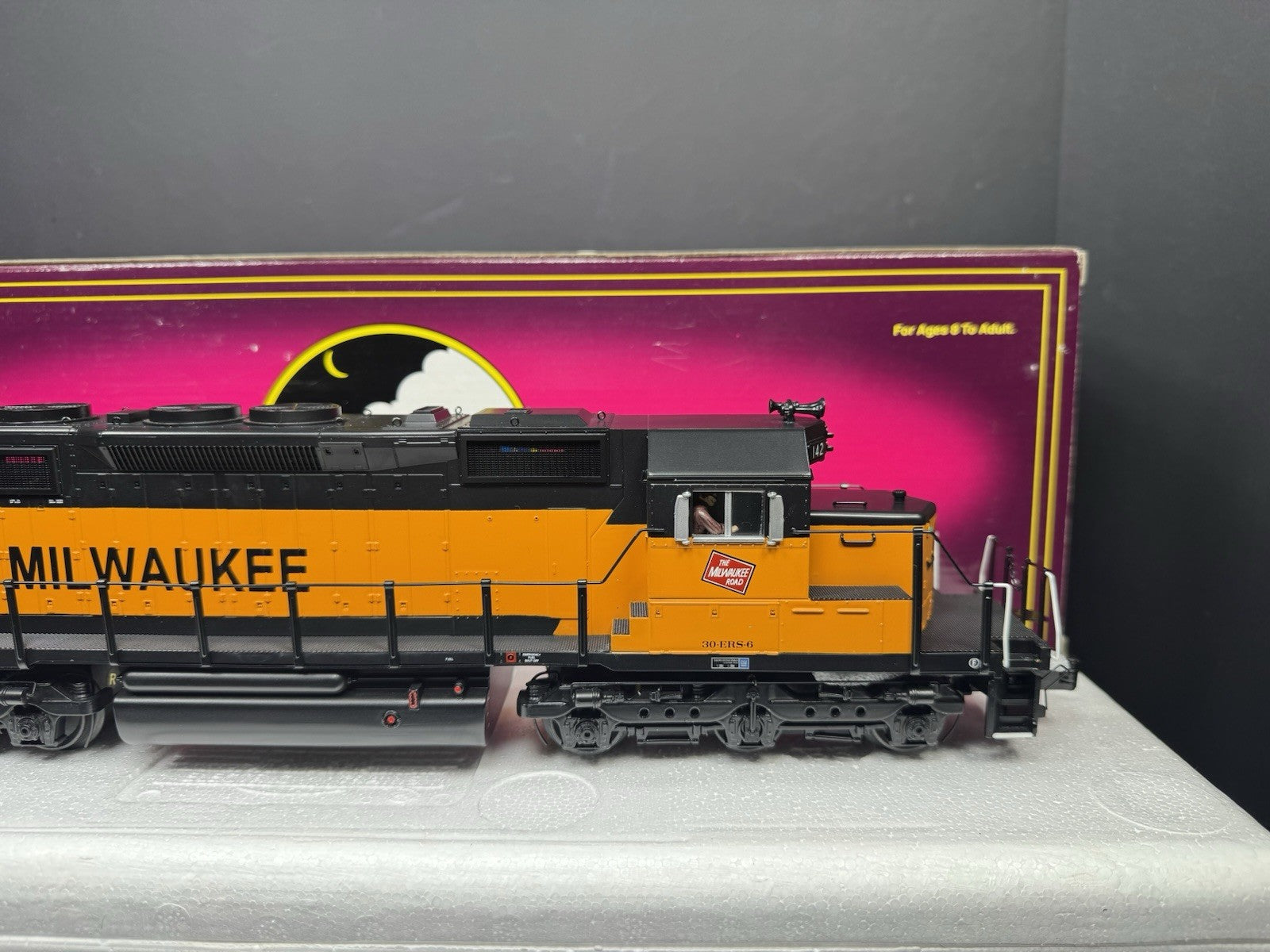 MTH 20-2668-1 Milwaukee Road SD40-2 diesel engine #142 PS2 BCR LNIB8