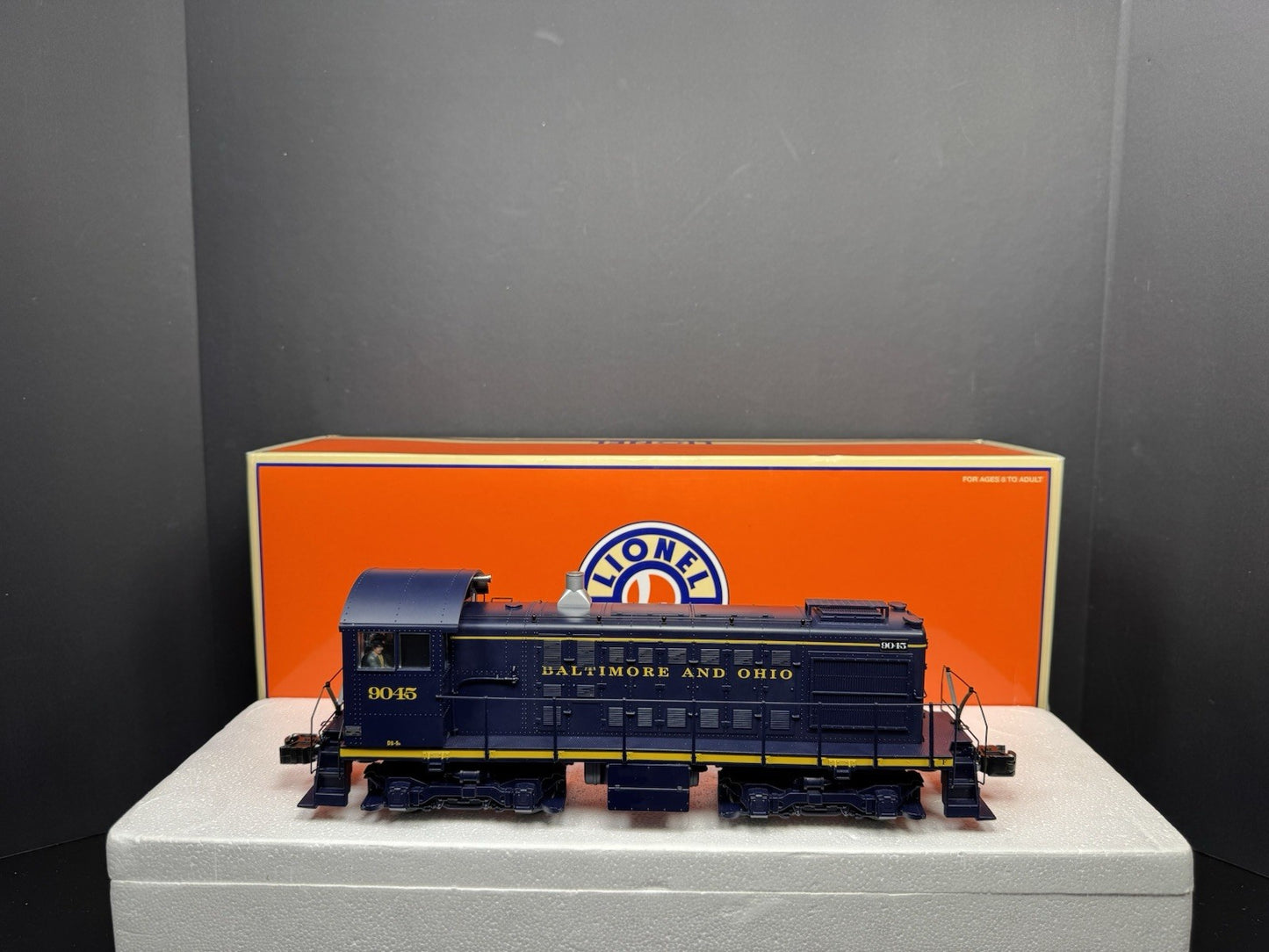 Lionel 6-28539 TMCC Baltimore & Ohio B&O S-2 diesel switcher engine #9045 LNIB4