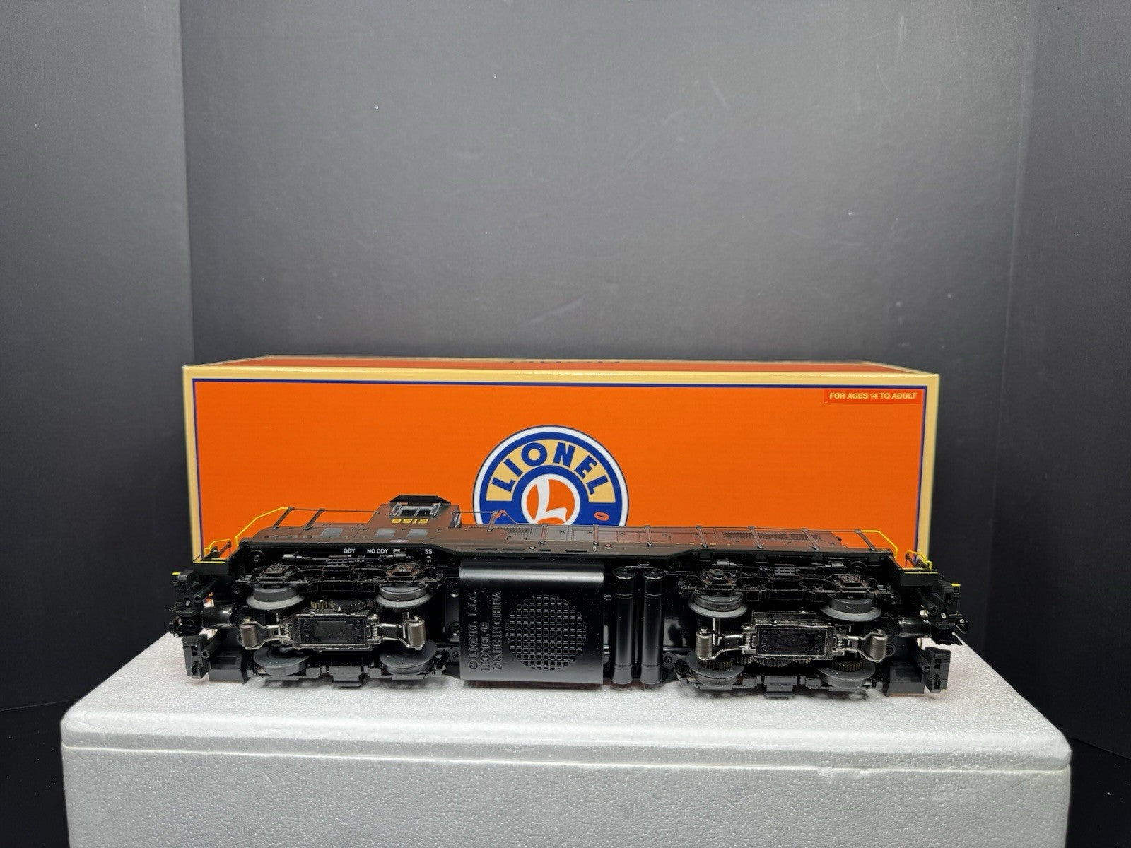Lionel LEGACY 6-28573 Pennsylvania PRR GP7 diesel engine #8512 LNIB10