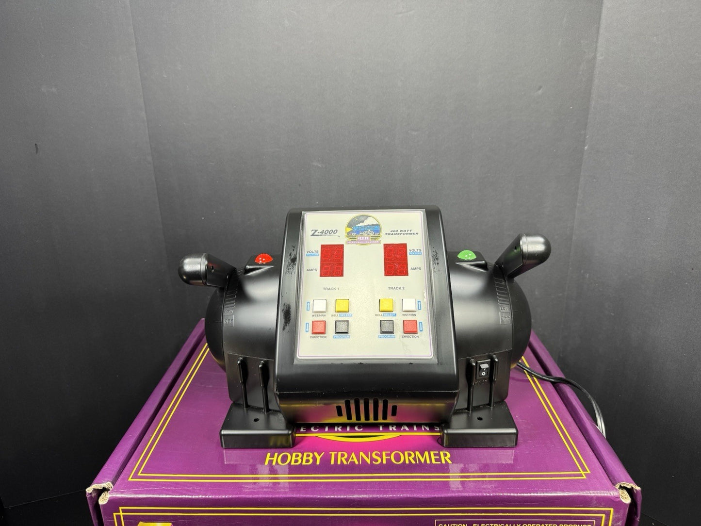 MTH 40-4000 Z-4000 400-watt dual control transformer LNIB0