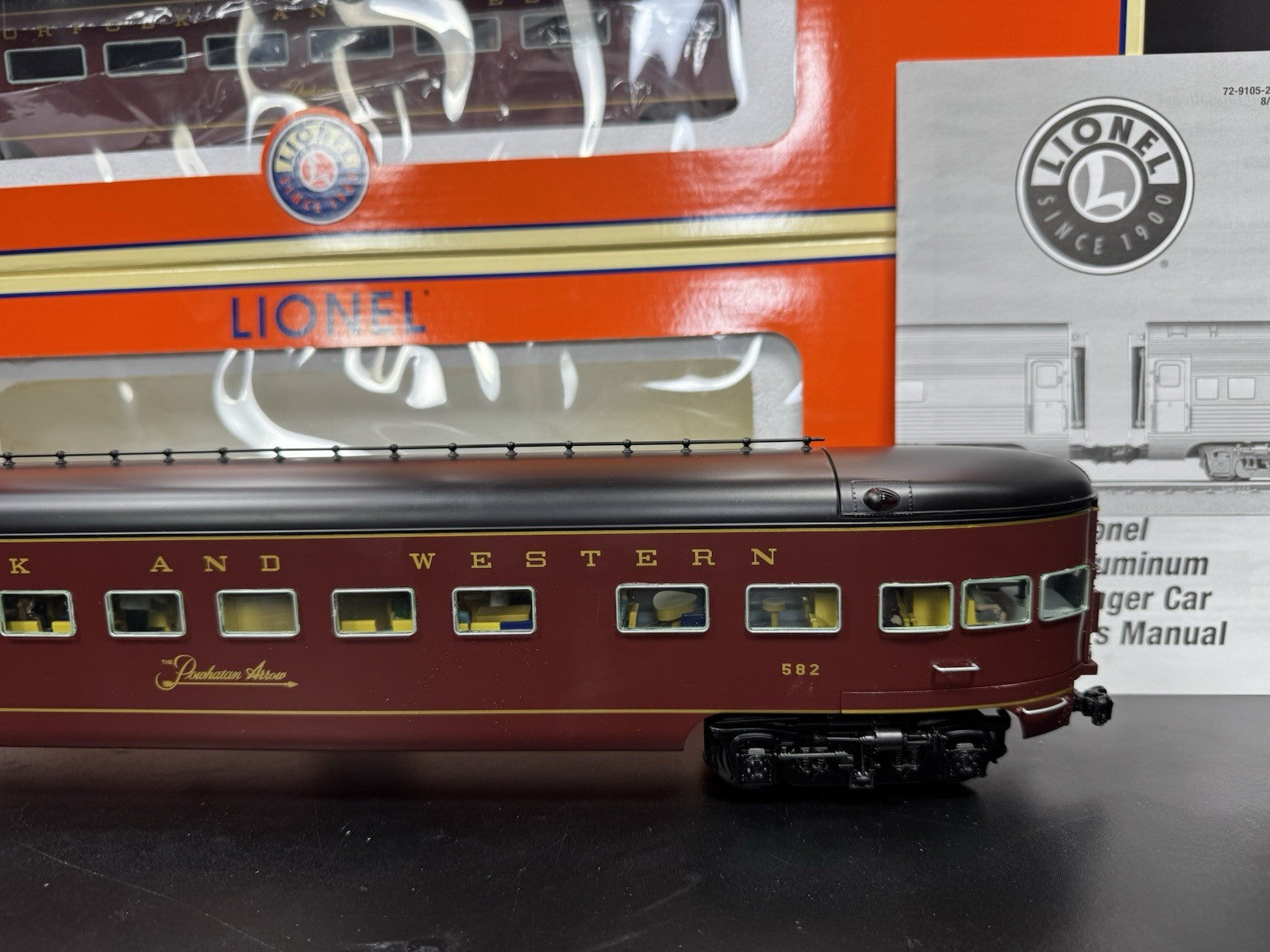 Lionel 6-29182 Norfolk & Western Powhatan Arrow 18" passenger 4-car set EX9