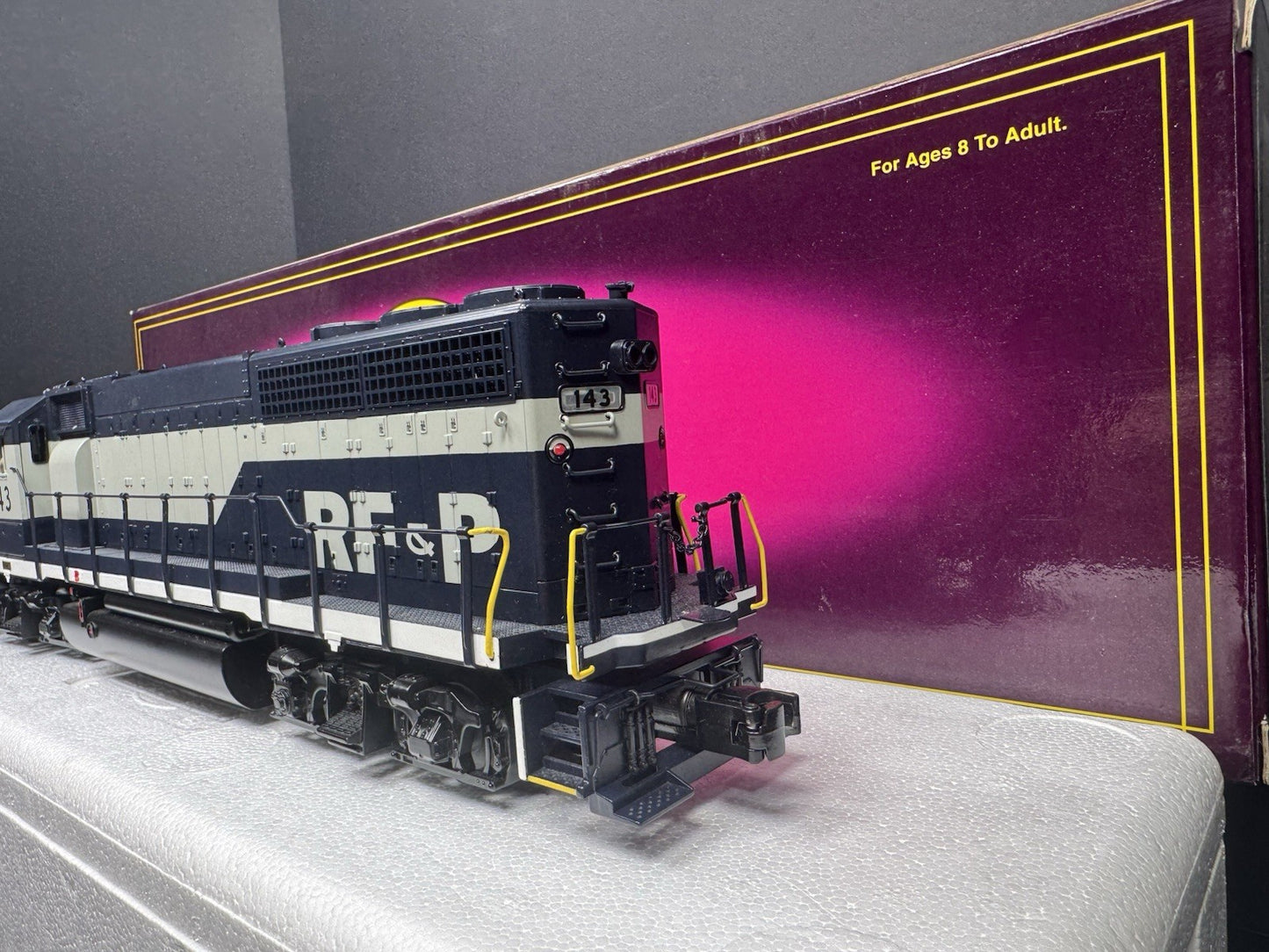 MTH 20-2425-1 Richmond RF&P GP-40 diesel engine #143 PS2 BCR LNIB9