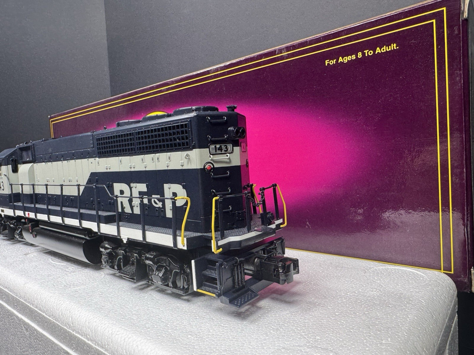MTH 20-2425-1 Richmond RF&P GP-40 diesel engine #143 PS2 BCR LNIB9