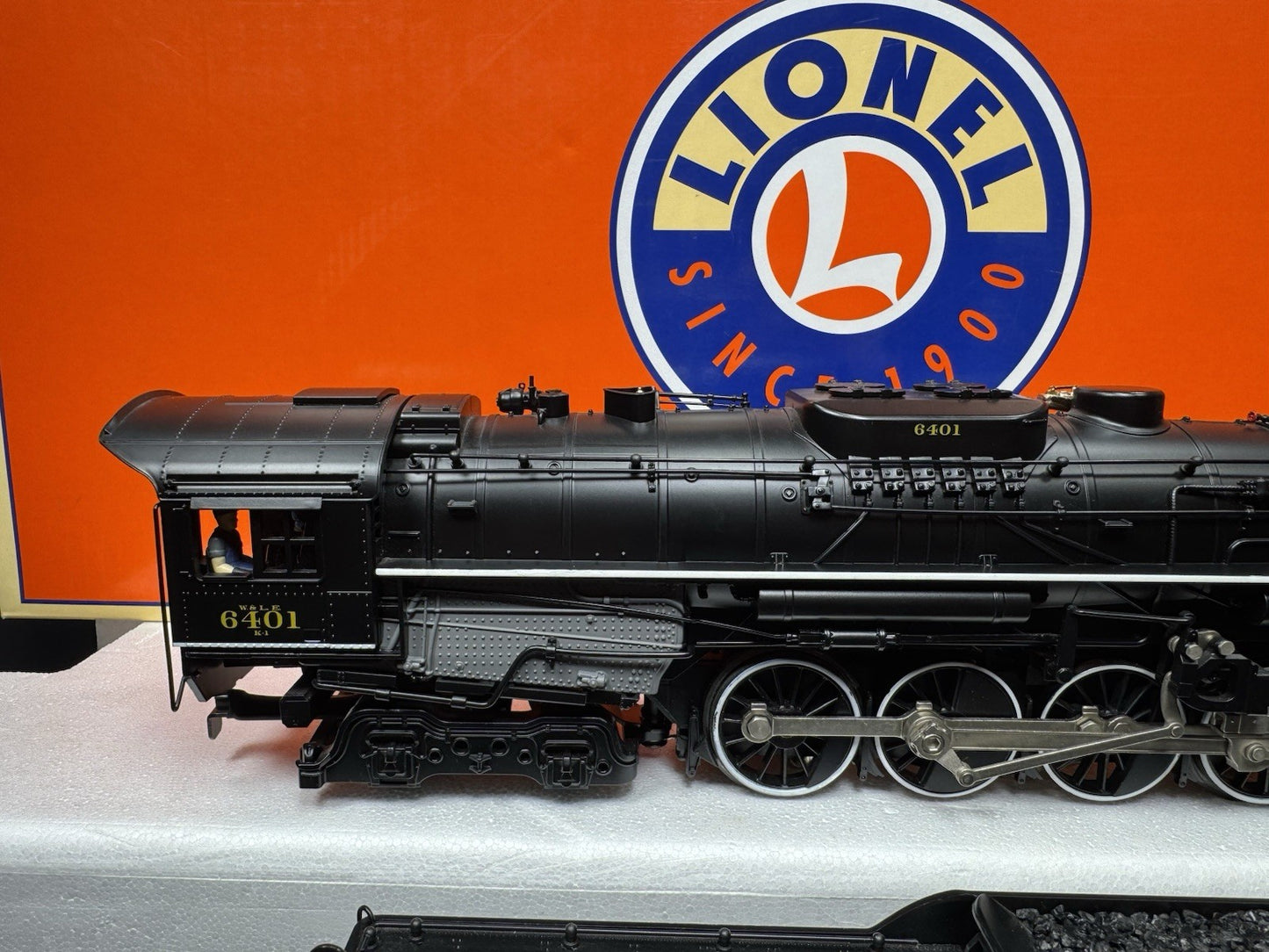 Lionel LEGACY 6-84690 Wheeling & Lake Erie Berkshire steam engine #6401 LNIB8