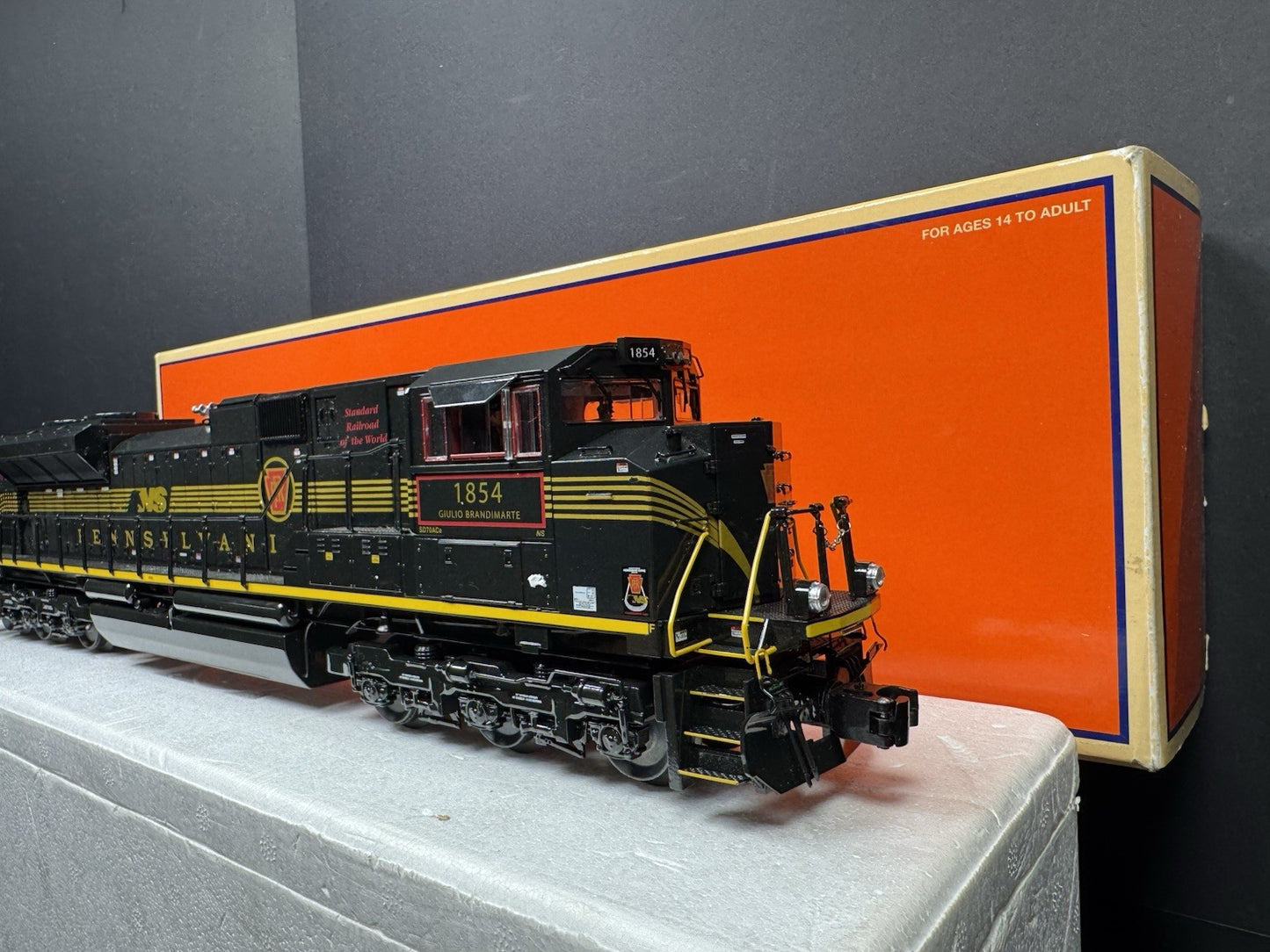 Lionel LEGACY 6-28316 NS heritage Pennsylvania SD70ACe diesel engine #1854 LNIB9