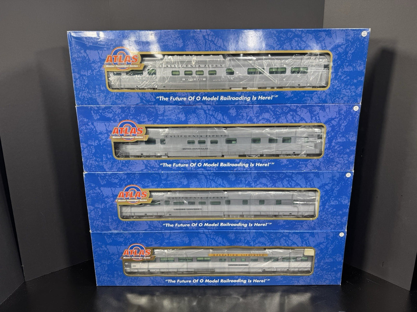 Atlas O 2-rail CB&Q California Zephyr 21" passenger 8-car set LNIB17