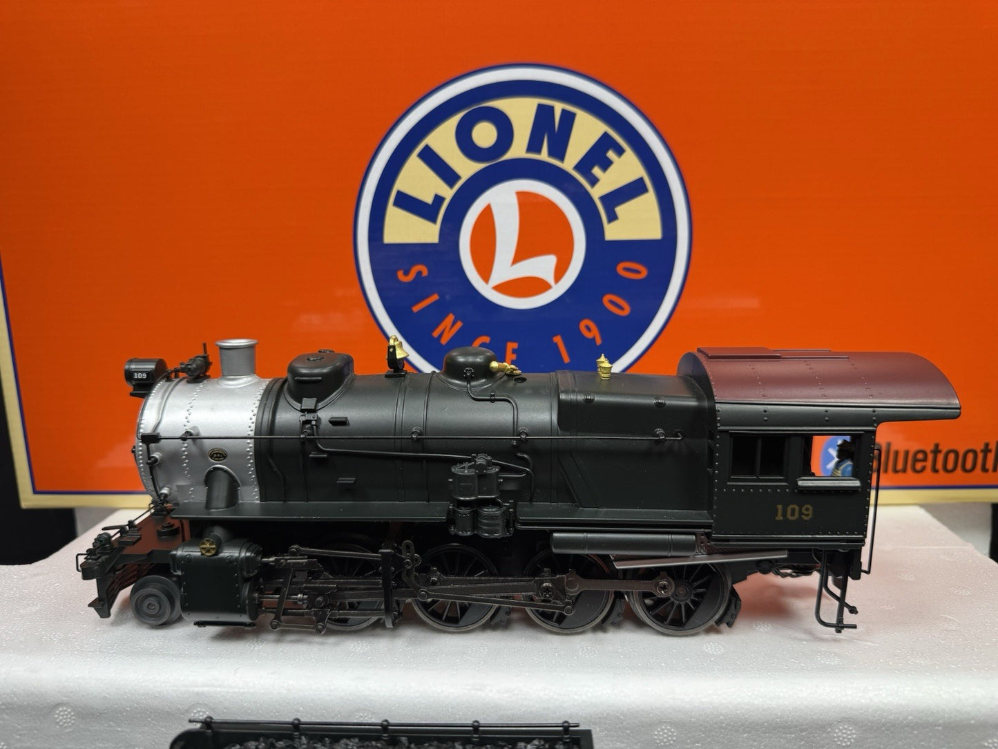 Lionel LEGACY 6-84950 Long Island H-10 steam engine #109 LNIB2