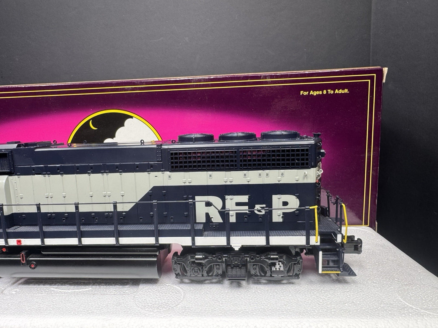 MTH 20-2425-1 Richmond RF&P GP-40 diesel engine #143 PS2 BCR LNIB8