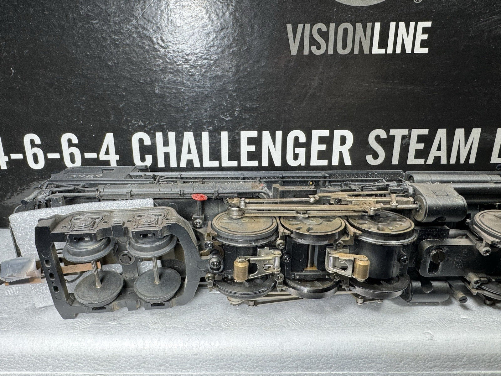 Lionel VISIONLINE 6-11220 Union Pacific 4-6-6-4 Challenger steam engine #3989 LN14