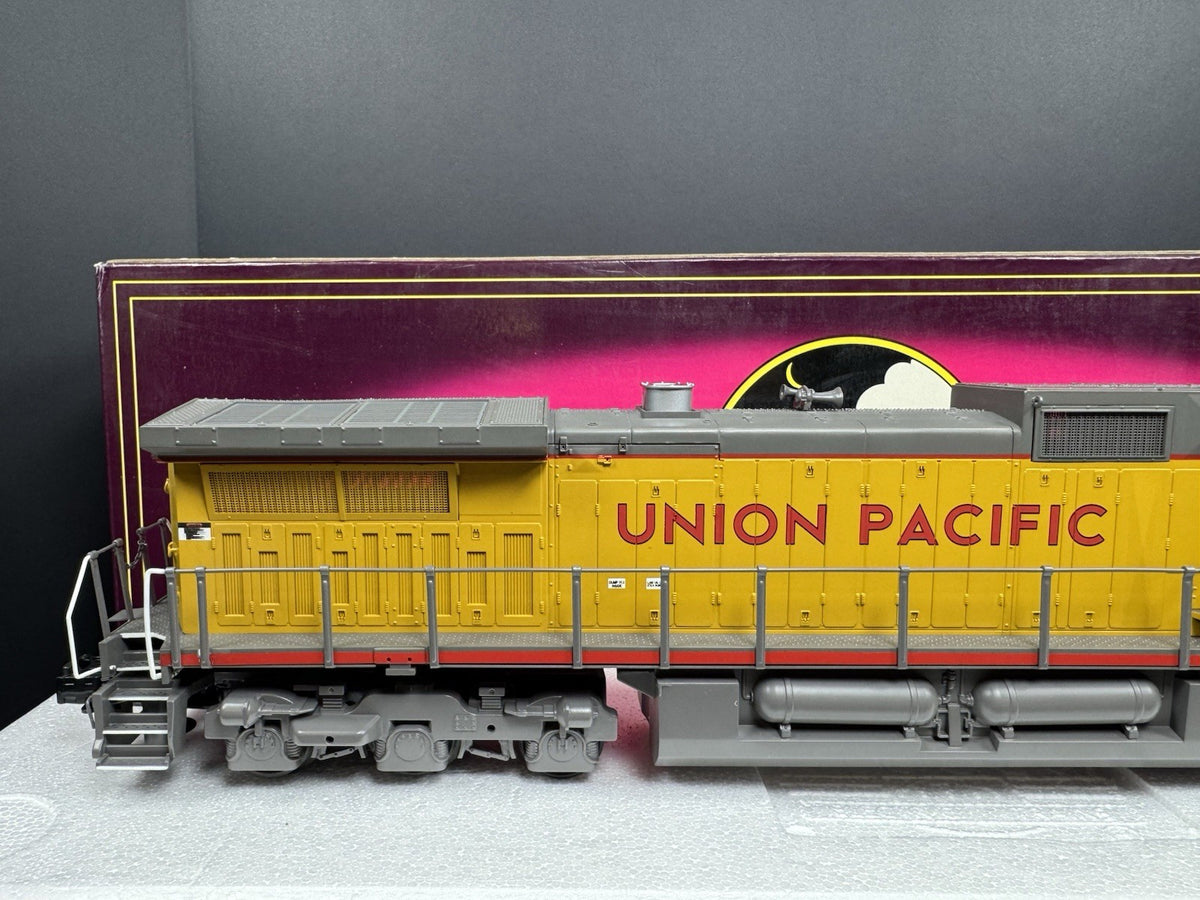 MTH 20-2558-3 Union Paciifc UP Dash-9 nonpowered diesel engine #9750 LNIB7