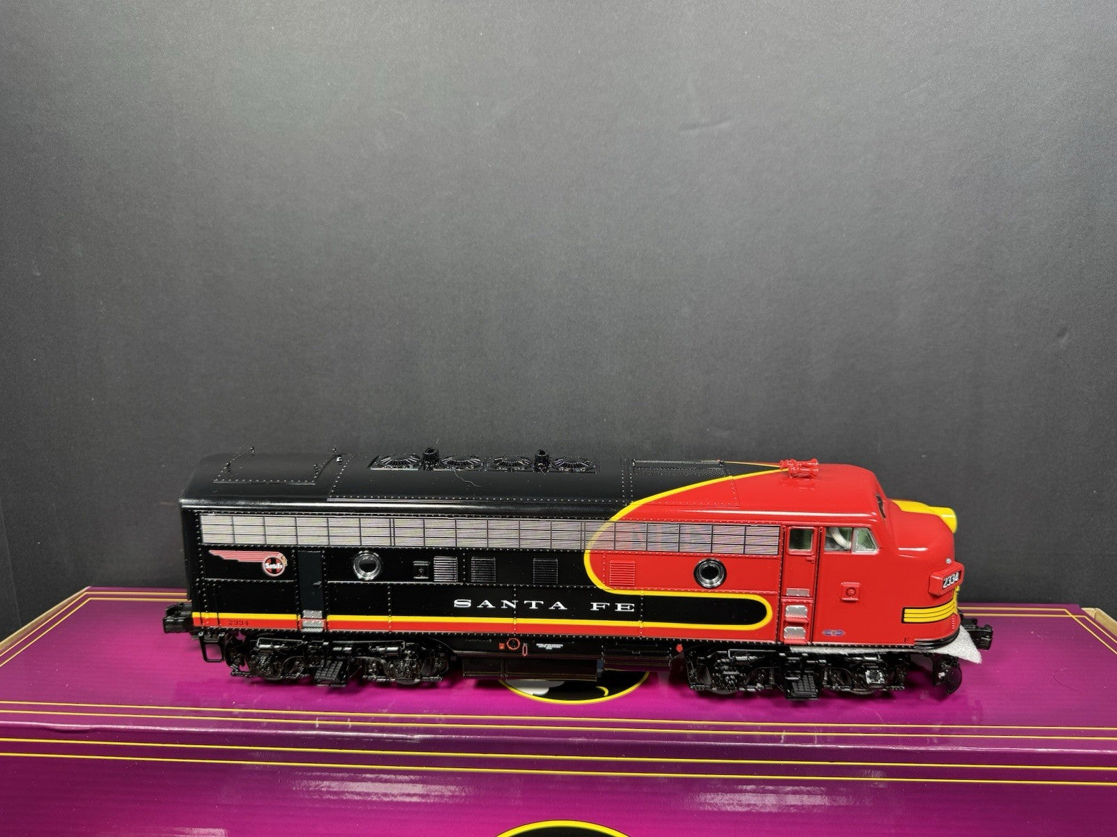 MTH 20-21601-1 Santa Fe Black Bonnet F-3 diesel engine ABA set #2334 #2335 NIB8