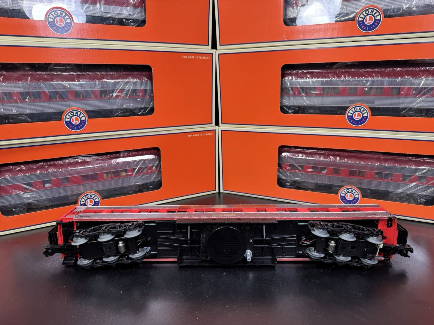 Lionel 2127530 2127540 2127550 2127560 TX Special 18" passenger 7-car set LNIB6