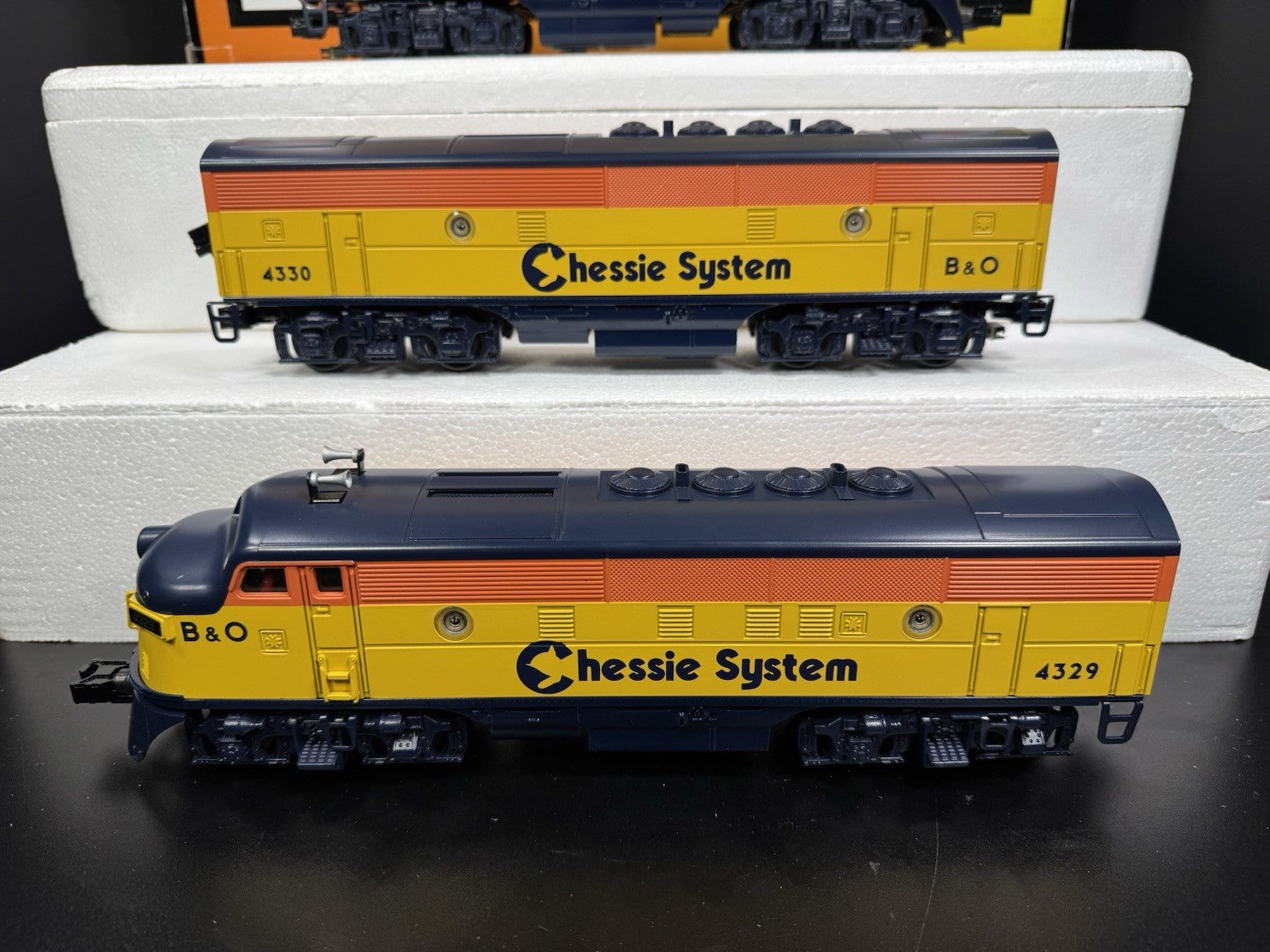 MTH RailKing 30-2716-1 B&O Chessie System F-3 diesel engine ABA set PS2 BCR3