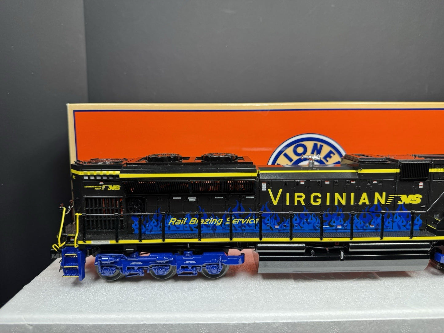 Lionel LEGACY 6-28333 NS heritage Virginian SD70ACe diesel engine #1907 LNIB7