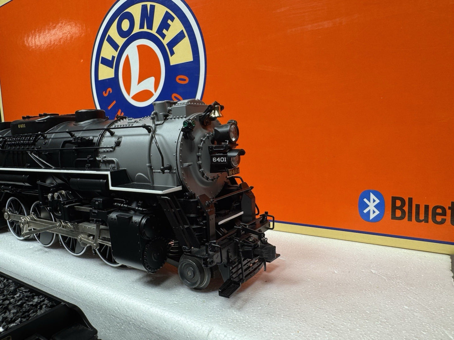Lionel LEGACY 6-84690 Wheeling & Lake Erie Berkshire steam engine #6401 LNIB10