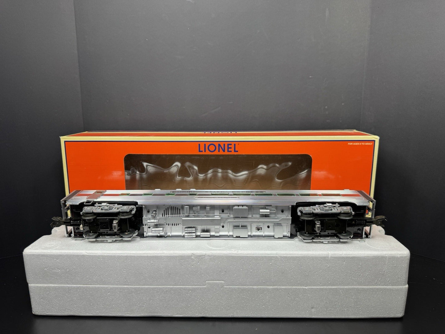 Lionel 6-29181 NYC Empire State Express 18" StationSounds diner car LNIB10