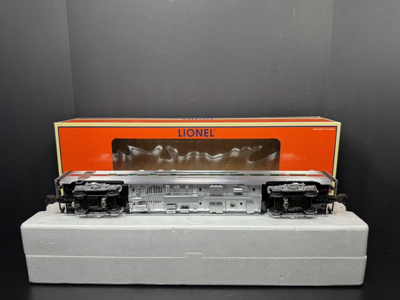 Lionel 6-29181 NYC Empire State Express 18" StationSounds diner car LNIB10
