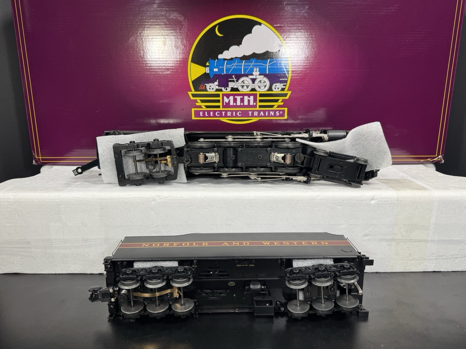 MTH 20-3947-1 Norfolk & Western N&W 4-8-4 J-class steam engine #611 PS3 LNIB12