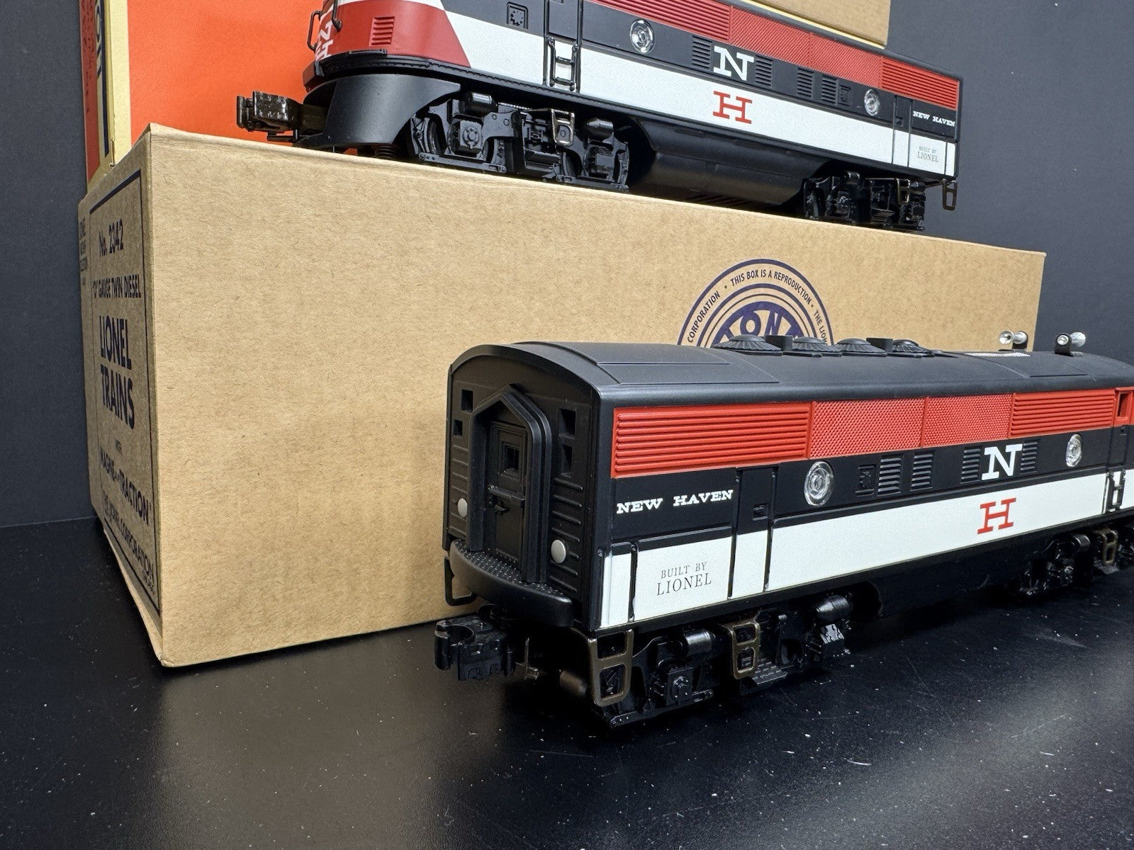 Lionel 6-34559 Archive McGinnis New Haven F-3 diesel AA set #2342 LNIB6