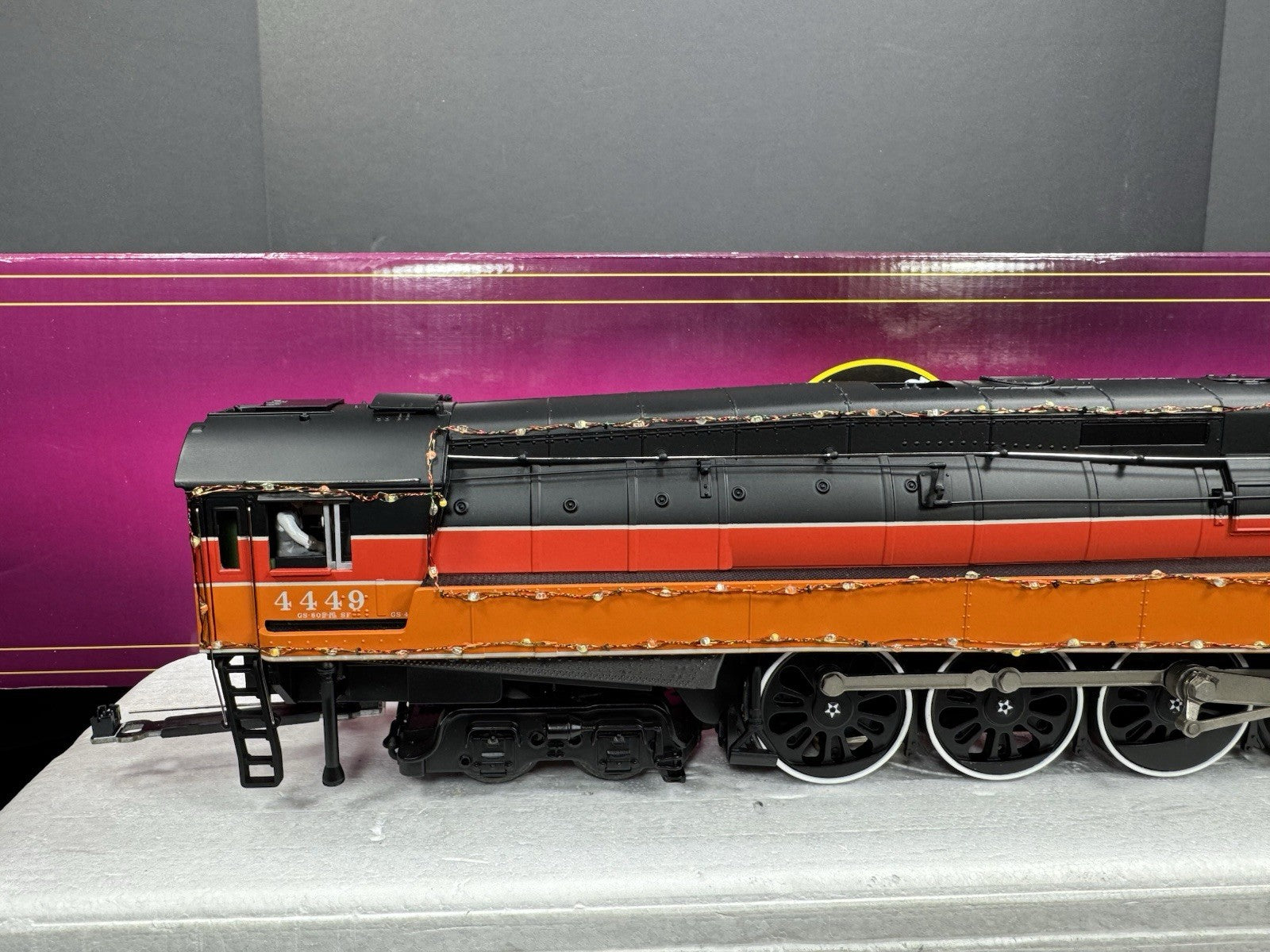 MTH 20-3758-1 SP daylight GS-4 steam engine w Christmas LED lights #4449 PS3 LN9