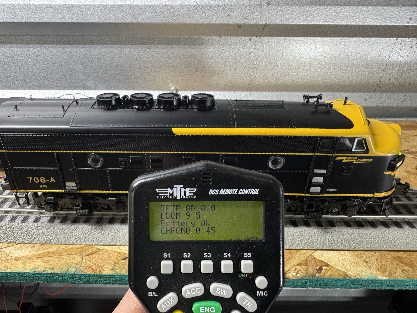 MTH 20-21459-1 & 20-21460-3 Erie F-3 diesel engine AB set #708 PS3 LNIB11