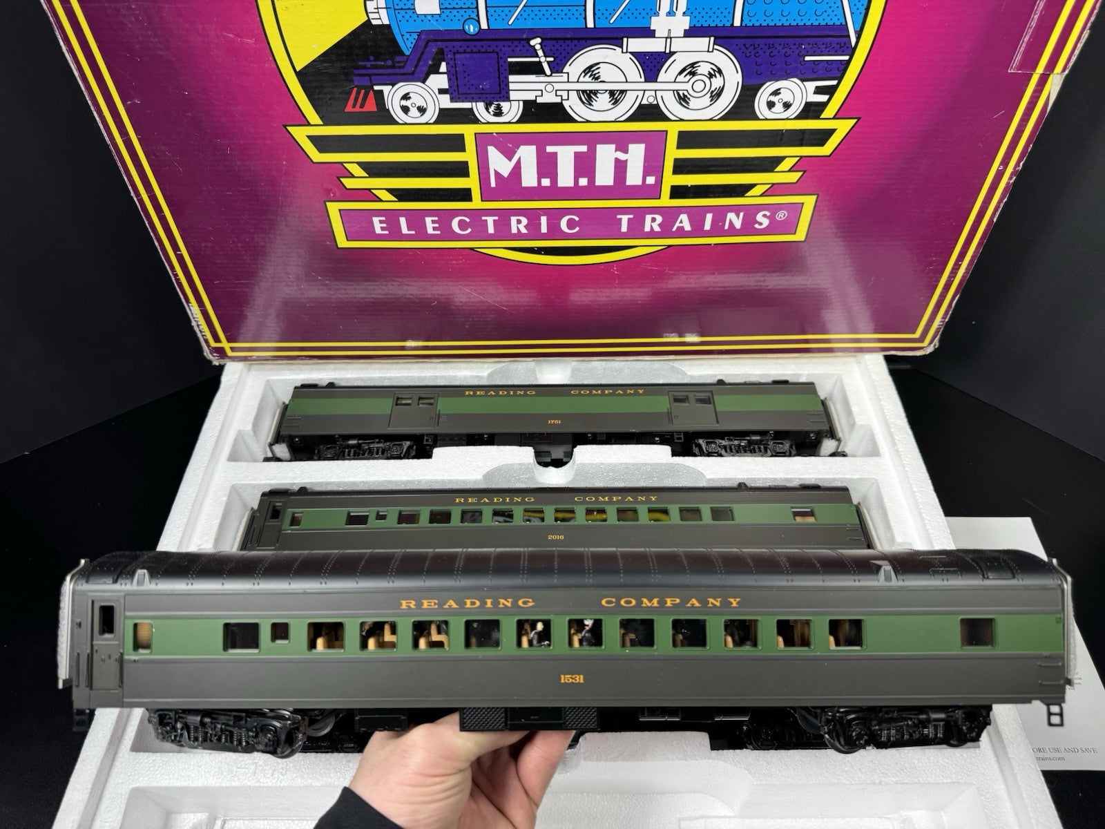 MTH 20-65266 Reading RDG 70' streamlined passenger 5-car set LNIB3