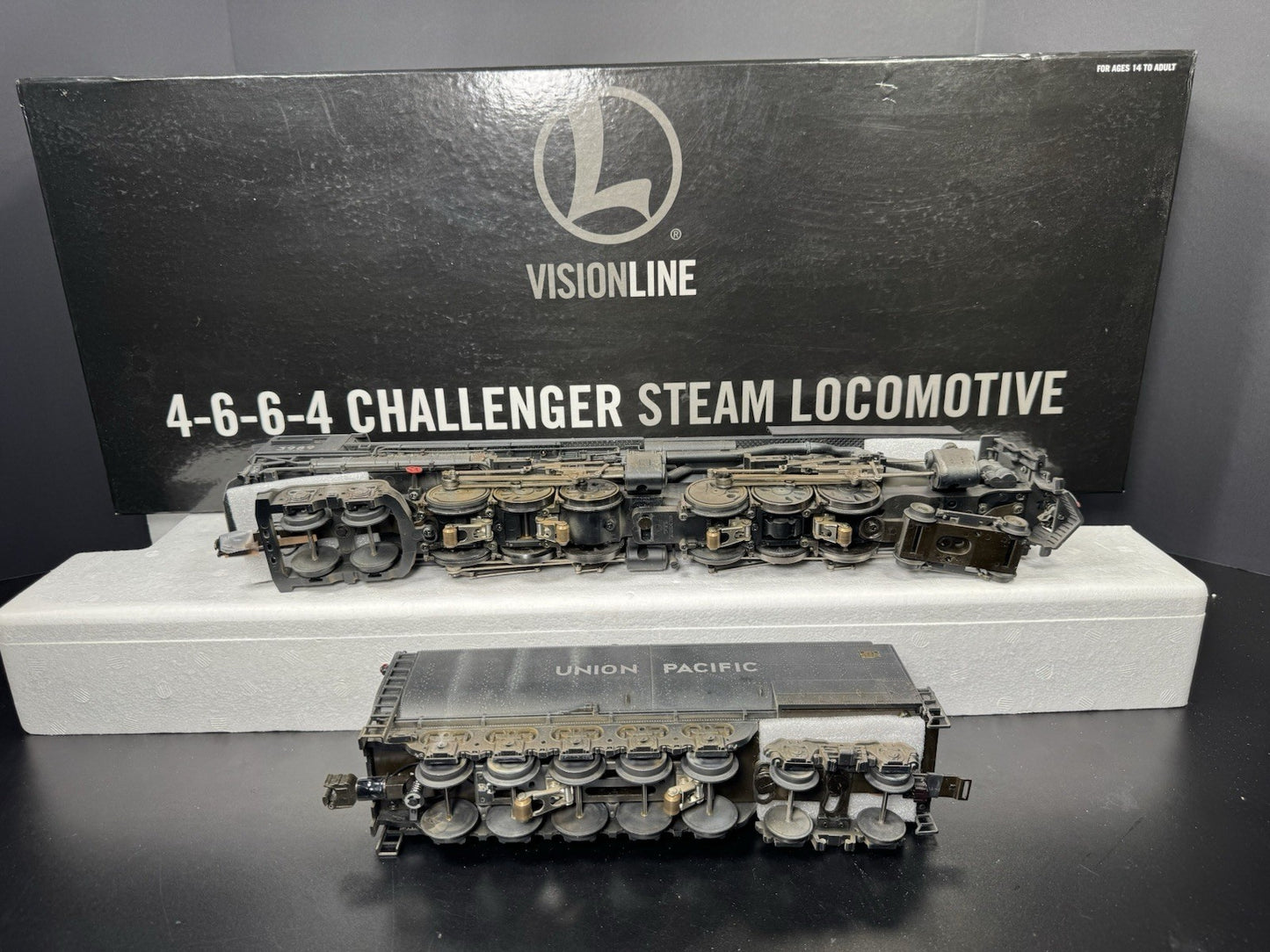 Lionel VISIONLINE 6-11220 Union Pacific 4-6-6-4 Challenger steam engine #3989 LN12