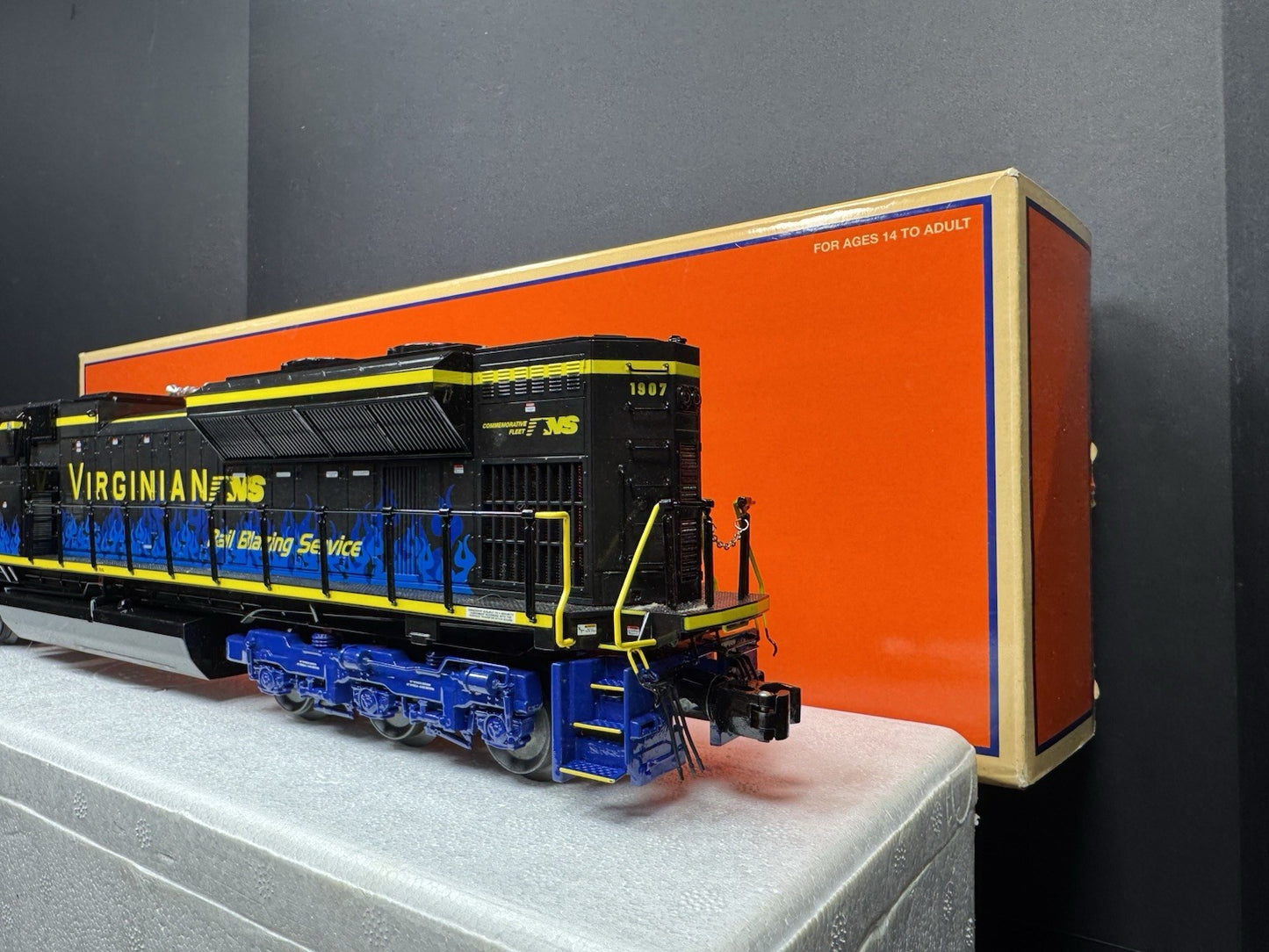 Lionel LEGACY 6-28333 NS heritage Virginian SD70ACe diesel engine #1907 LNIB4