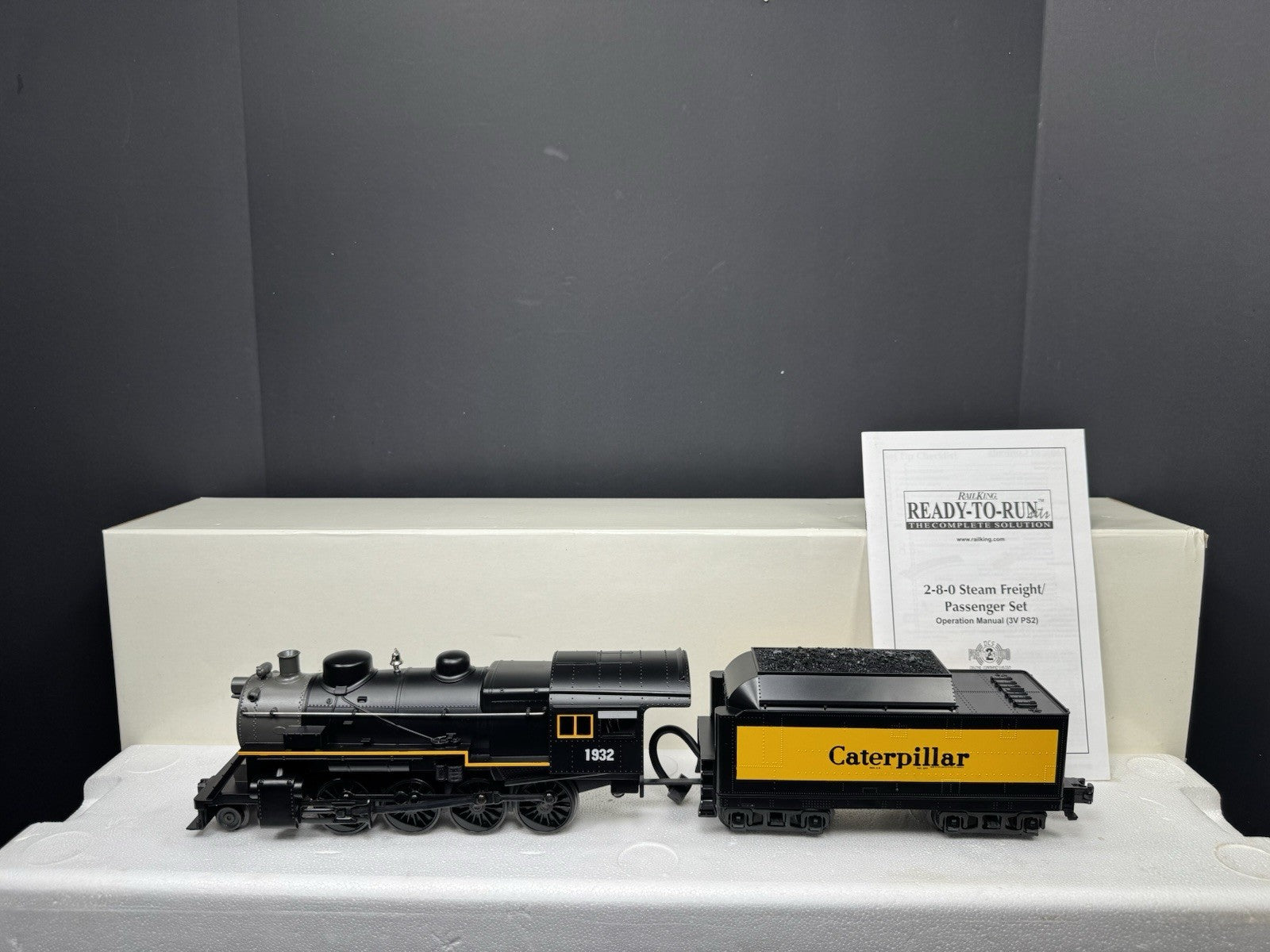 MTH RailKing 30-4180-1E Caterpillar CAT 2-8-0 steam engine #1932 PS2 BCR EX0