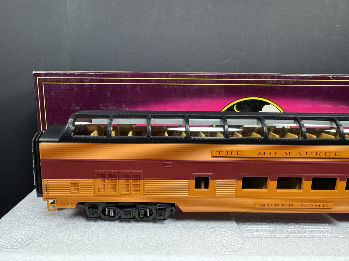 MTH 20-67025 Milwaukee Road 70' full-length vista dome passenger car LNIB7