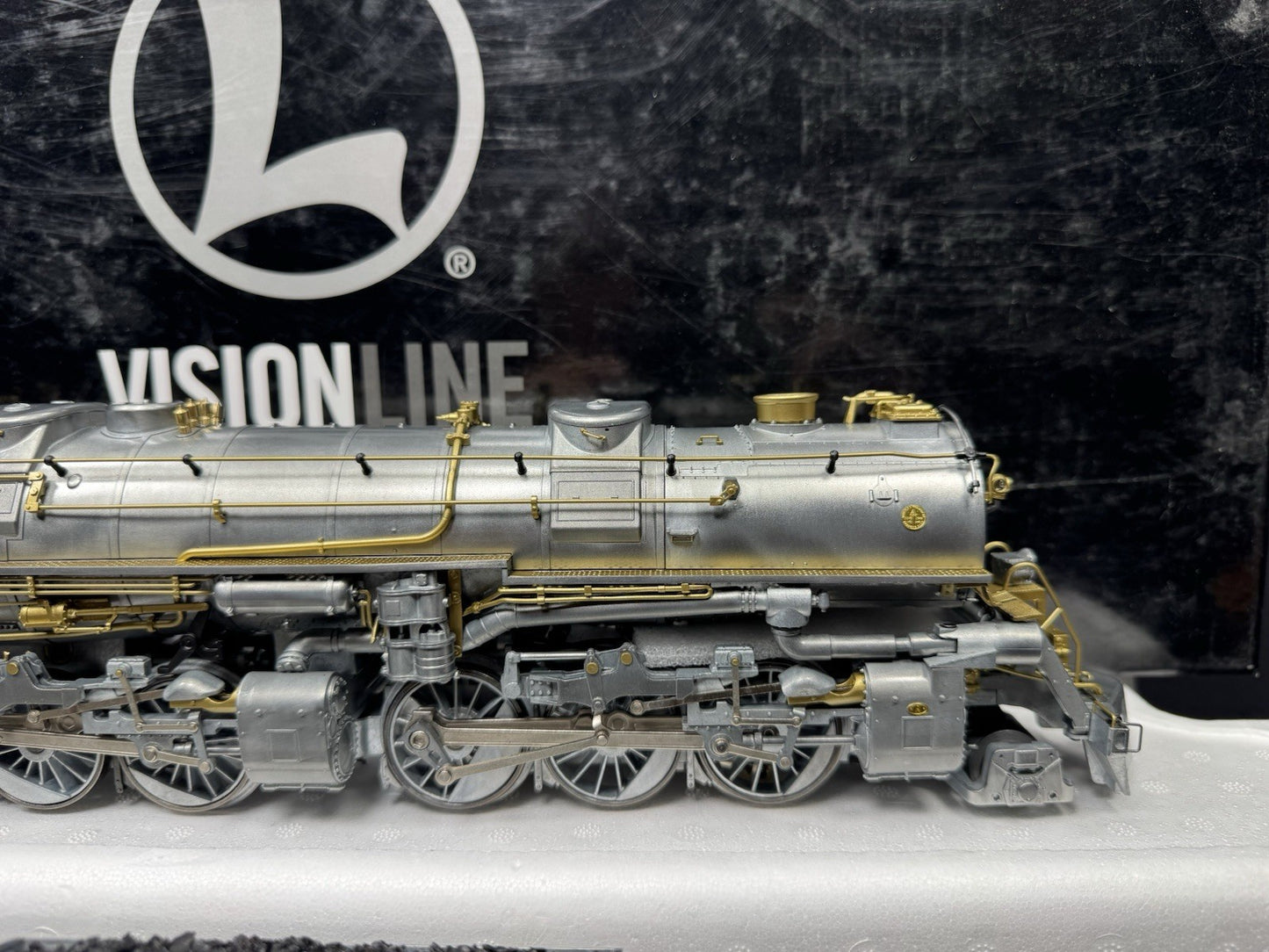 Lionel VISIONLINE 2231520 N&W Pilot 2-6-6-4 Class A steam engine #9999 LNIB9
