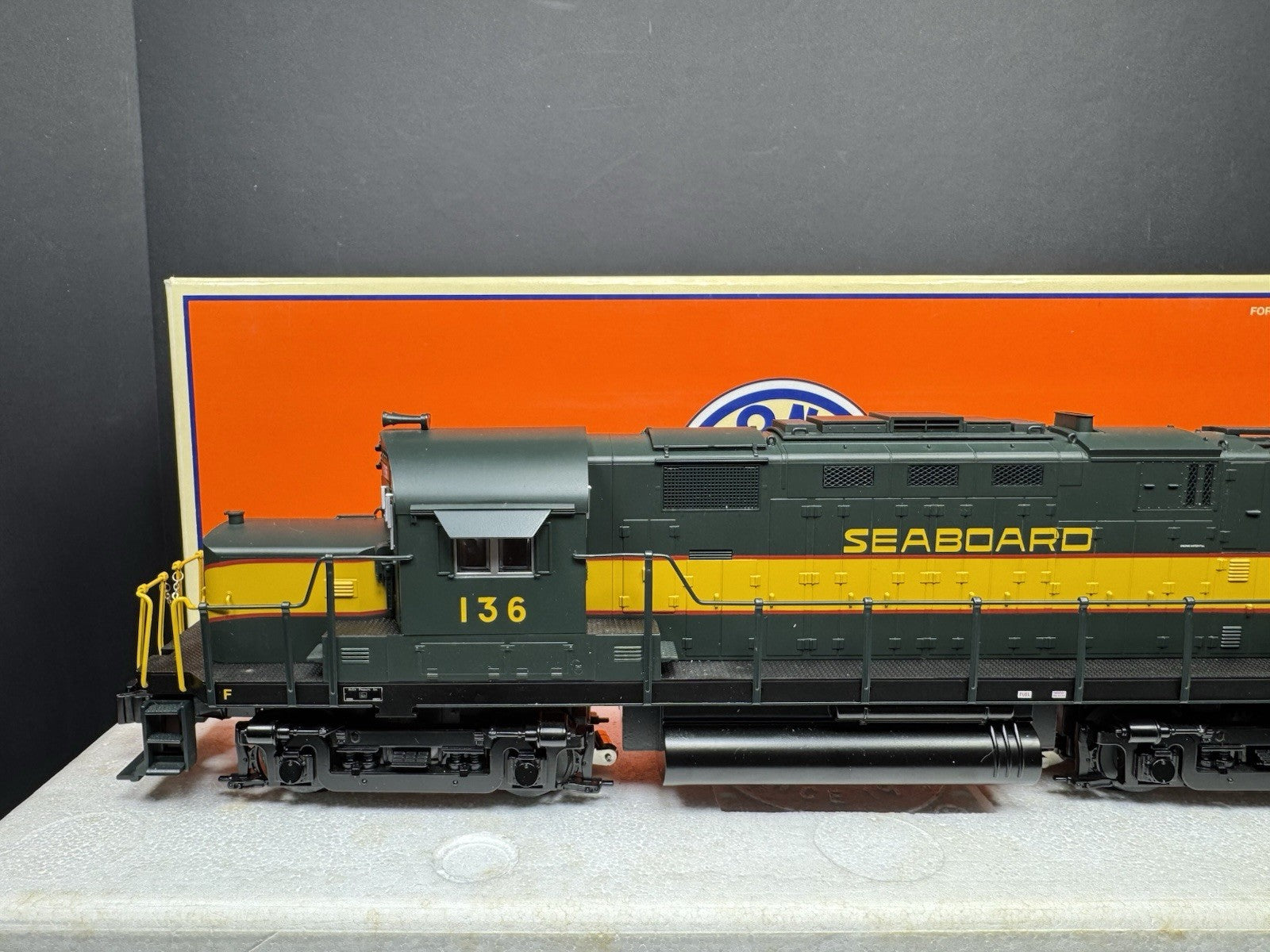 Lionel 6-28219 TMCC Seaboard Alco C-420 diesel engine #136 LNIB2