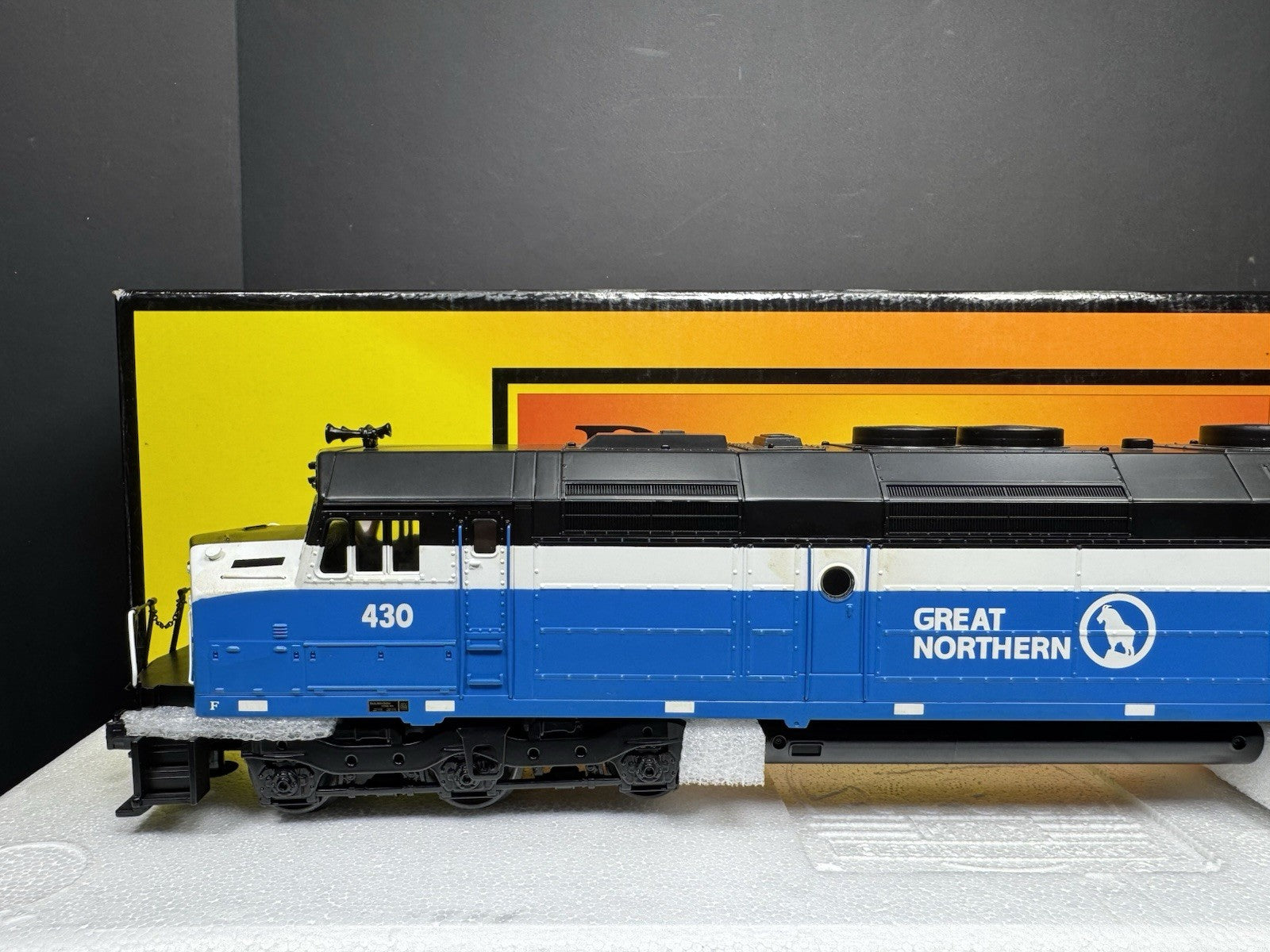 MTH RailKing 30-2459-3 Great Northern GN FP45 nonpowered diesel engine #430 LNIB2