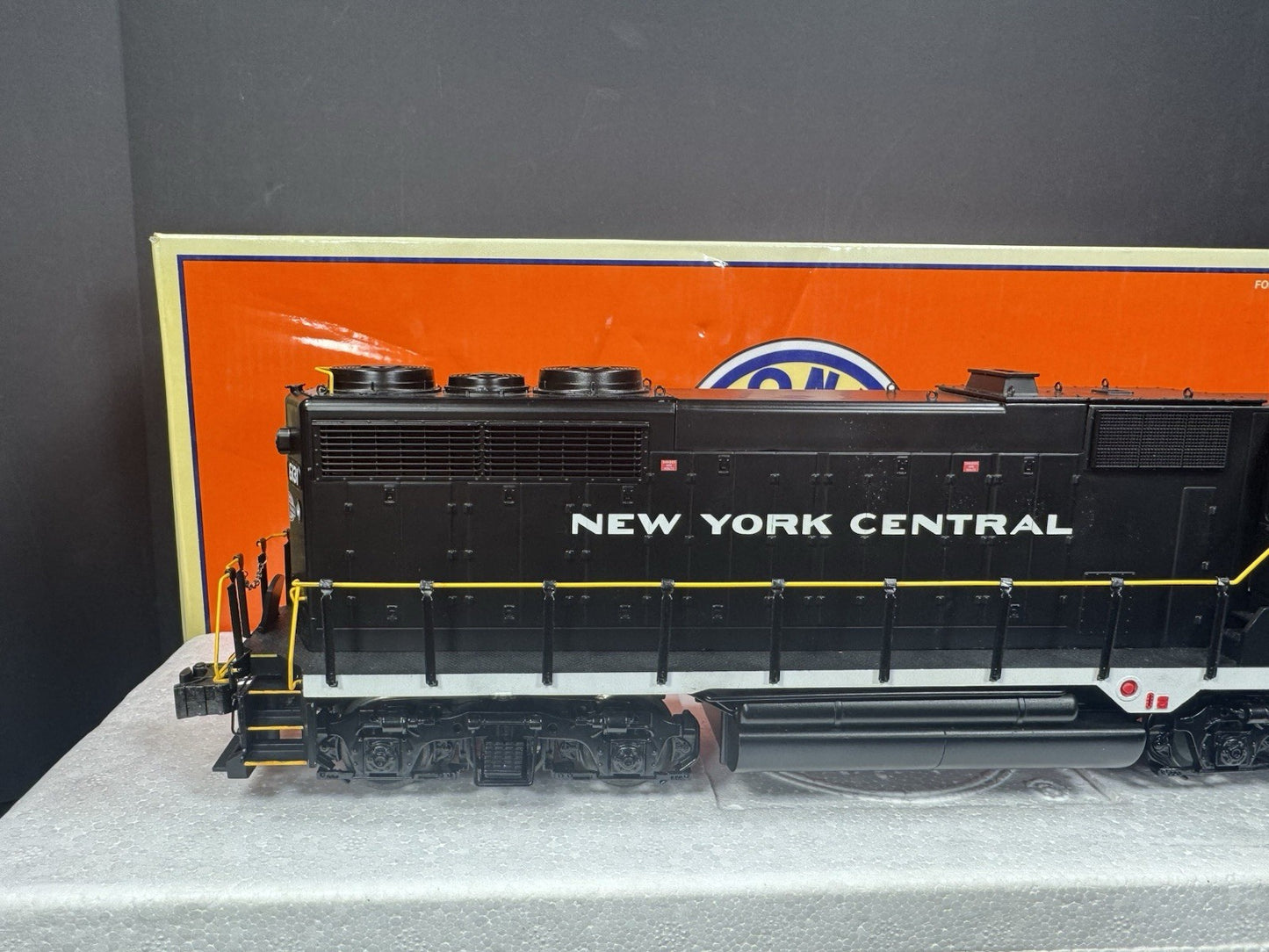 Lionel LEGACY 6-38524 New York Central NYC GP35 diesel engine #6131 LNIB7