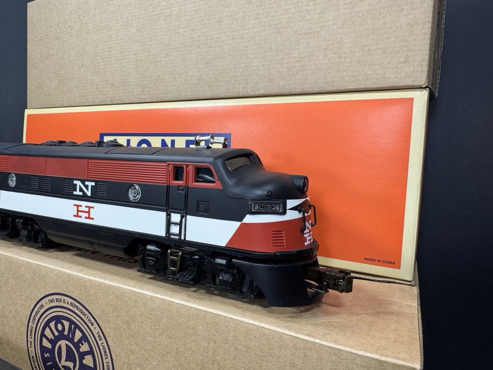 Lionel 6-34559 Archive McGinnis New Haven F-3 diesel AA set #2342 LNIB8