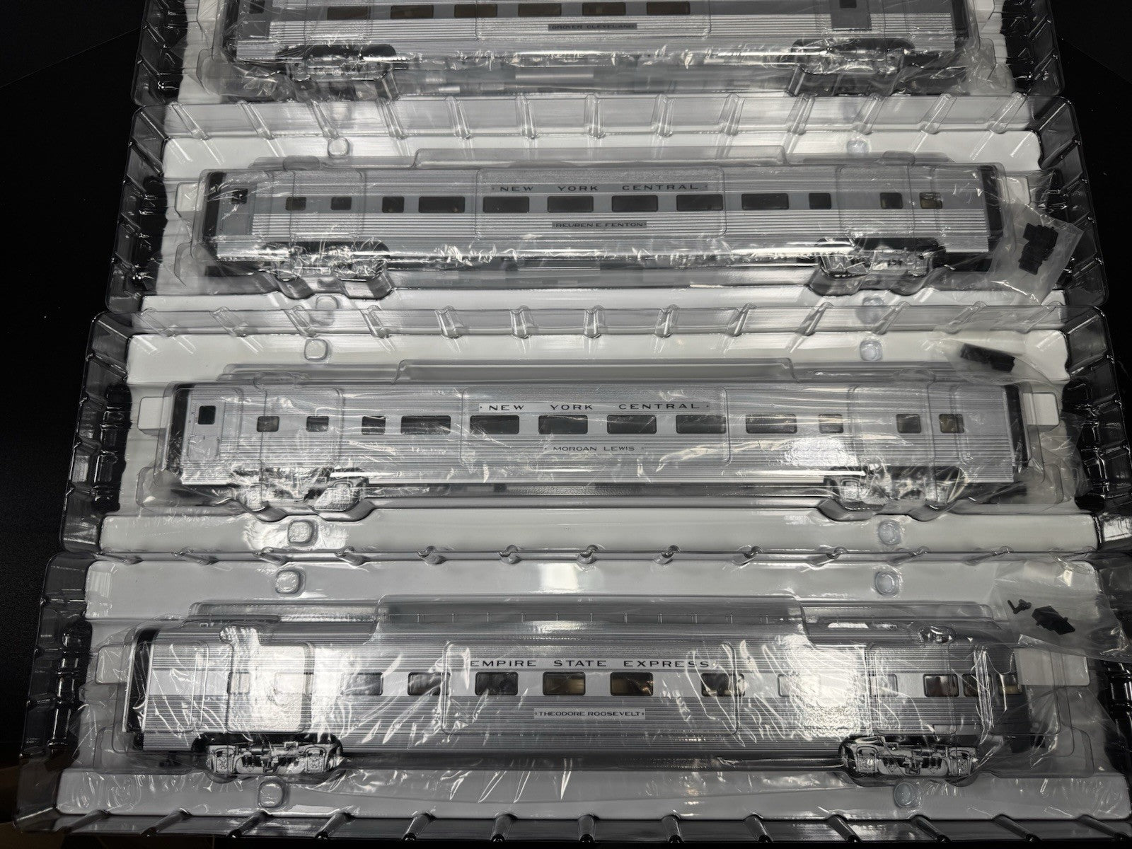 Lionel LEGACY 6-82528 NYC Empire State Express steam passenger set #5426 LNIB19
