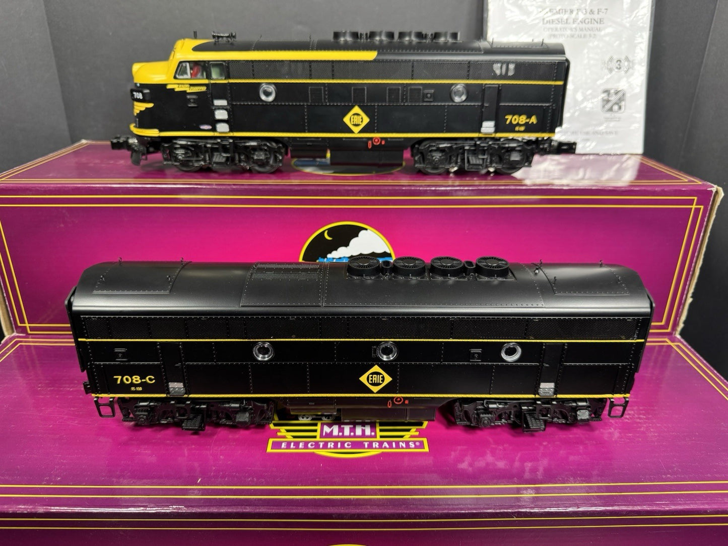 MTH 20-21459-1 & 20-21460-3 Erie F-3 diesel engine AB set #708 PS3 LNIB4