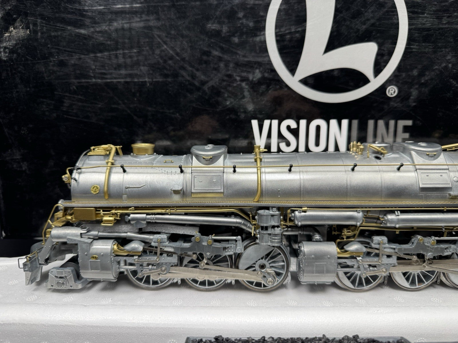 Lionel VISIONLINE 2231520 N&W Pilot 2-6-6-4 Class A steam engine #9999 LNIB2