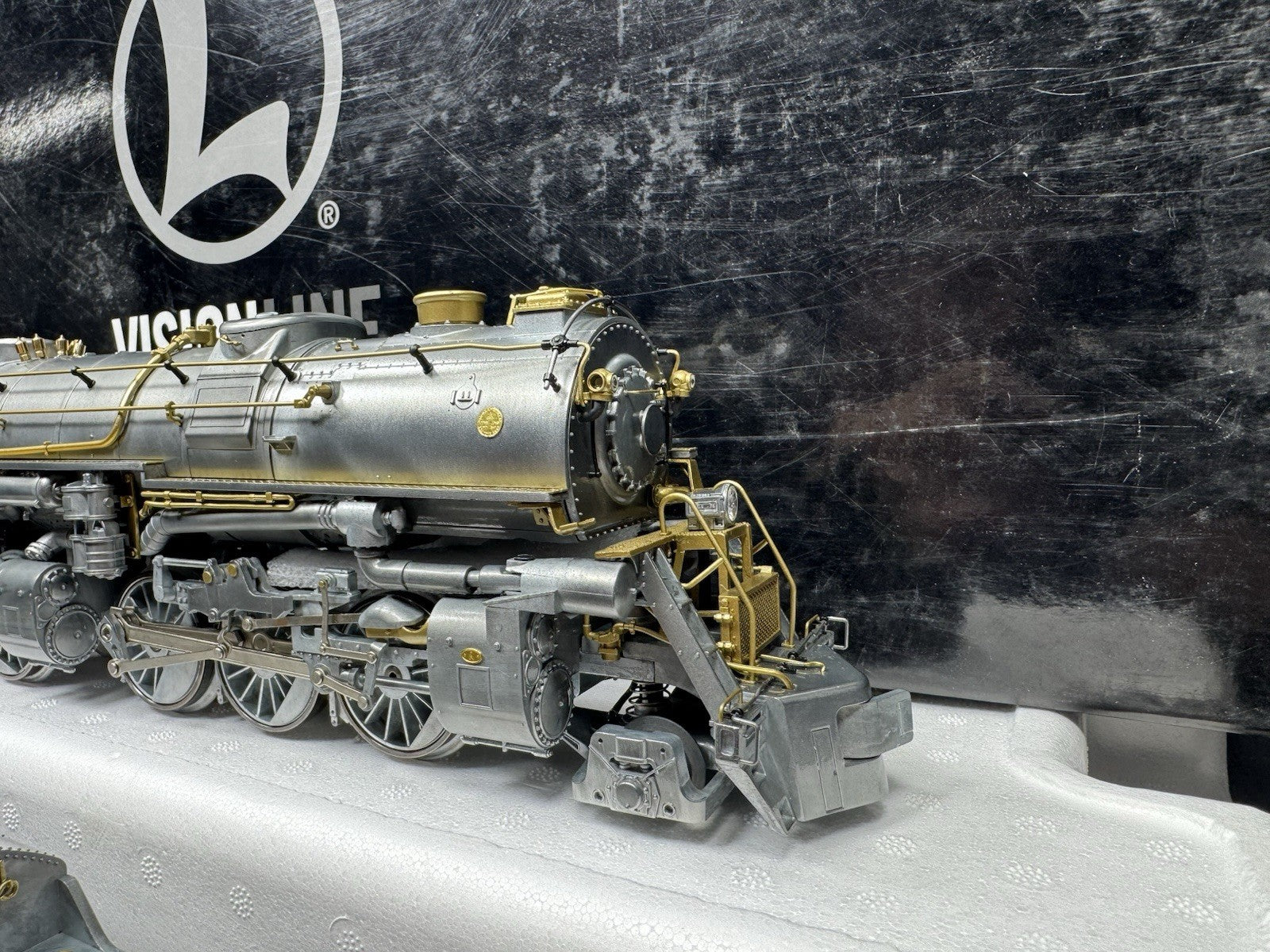 Lionel VISIONLINE 2231520 N&W Pilot 2-6-6-4 Class A steam engine #9999 LNIB10