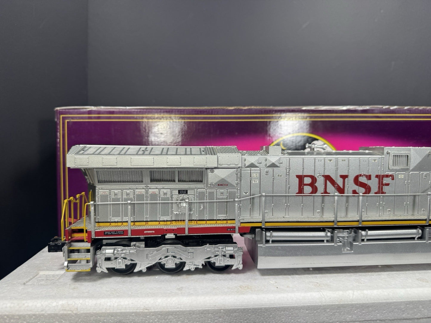 MTH 20-2265-1 Santa Fe Warbonnet AC6000 diesel engine #954 PS2 BCR EX7