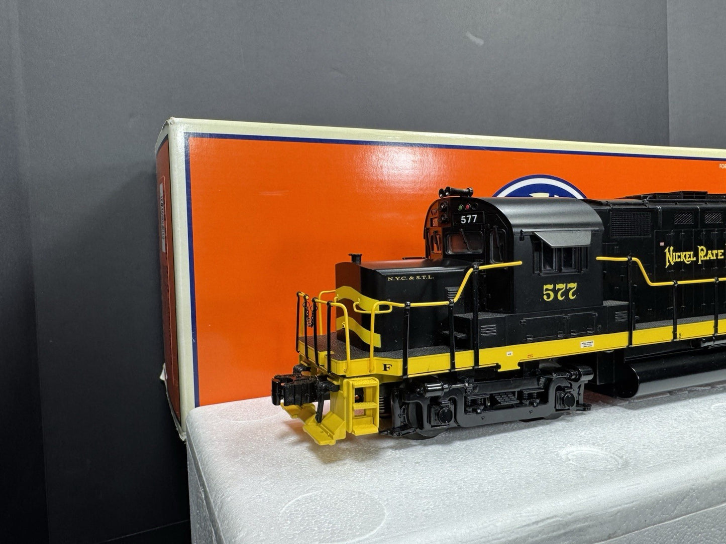Lionel 6-18587 TMCC Nickel Plate Road NKP C-420 diesel engine #577 LNIB1