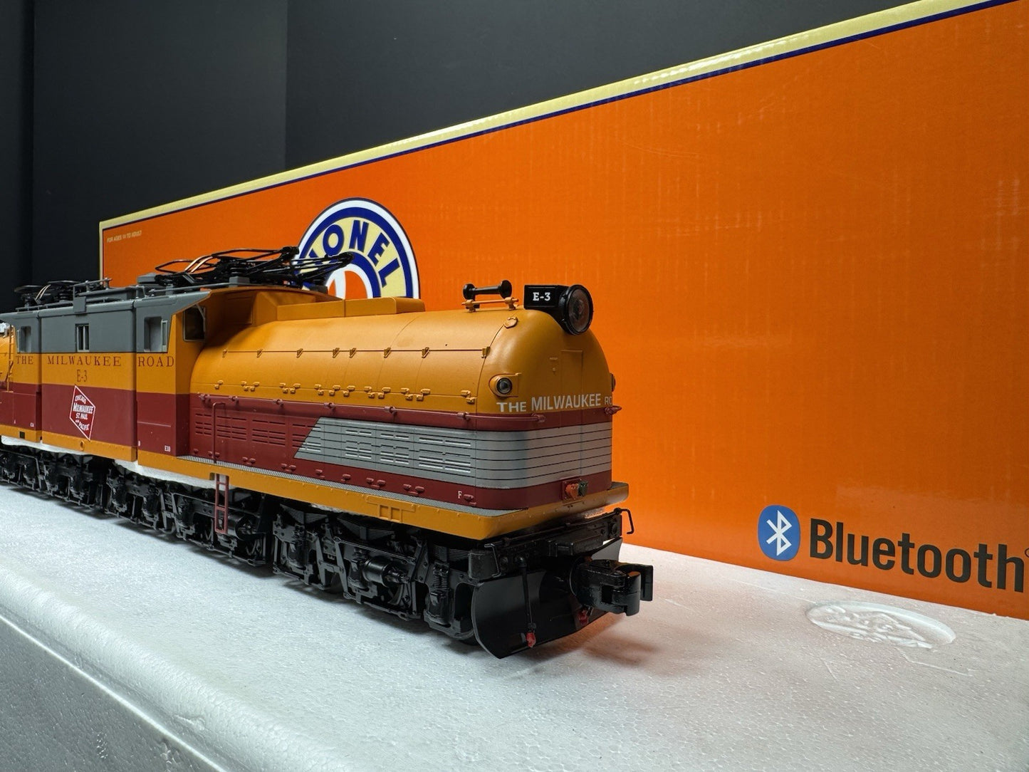 Lionel LEGACY 1933573 Milwaukee Road bipolar electric engine #3 LNIB4