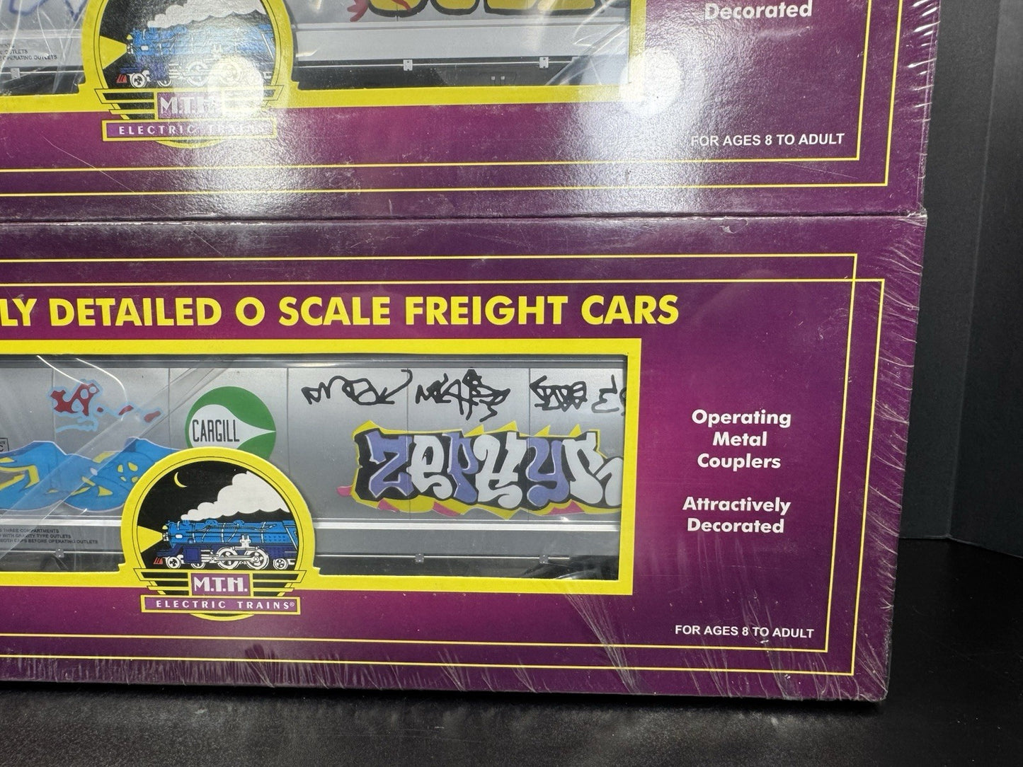 MTH 20-97524 Cargill 3-bay centerflow hopper car with graffiti 2-pack NIB4