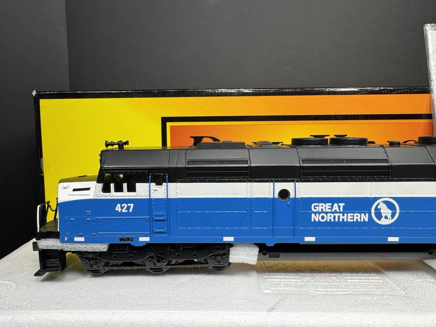 MTH RailKing 30-2459-1 Great Northern GN FP45 diesel engine #427 PS2 BCR LNIB2