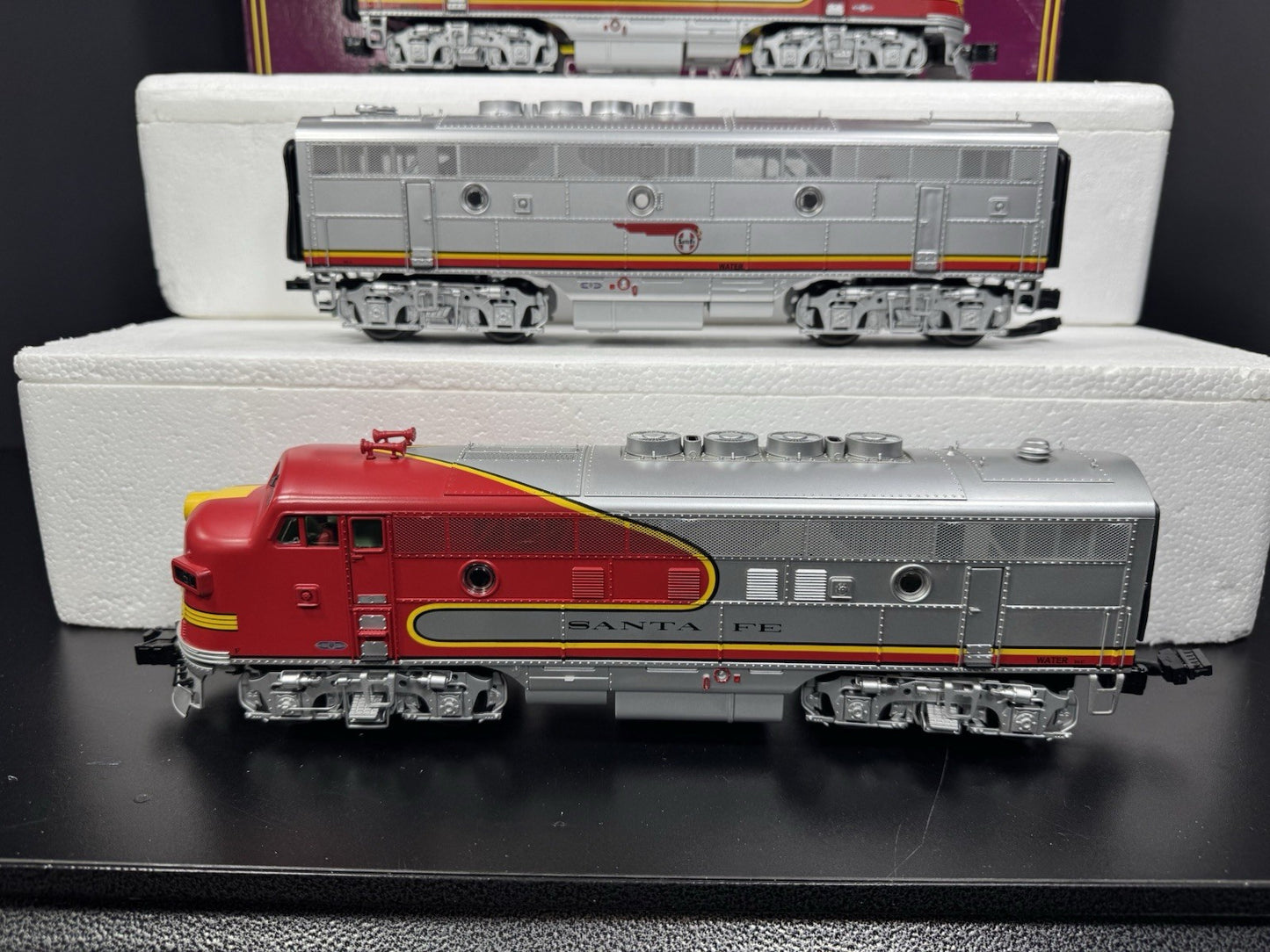 MTH 20-2676-1E Santa Fe Warbonnet F-3 diesel engine ABA set PS2 BCR EX9